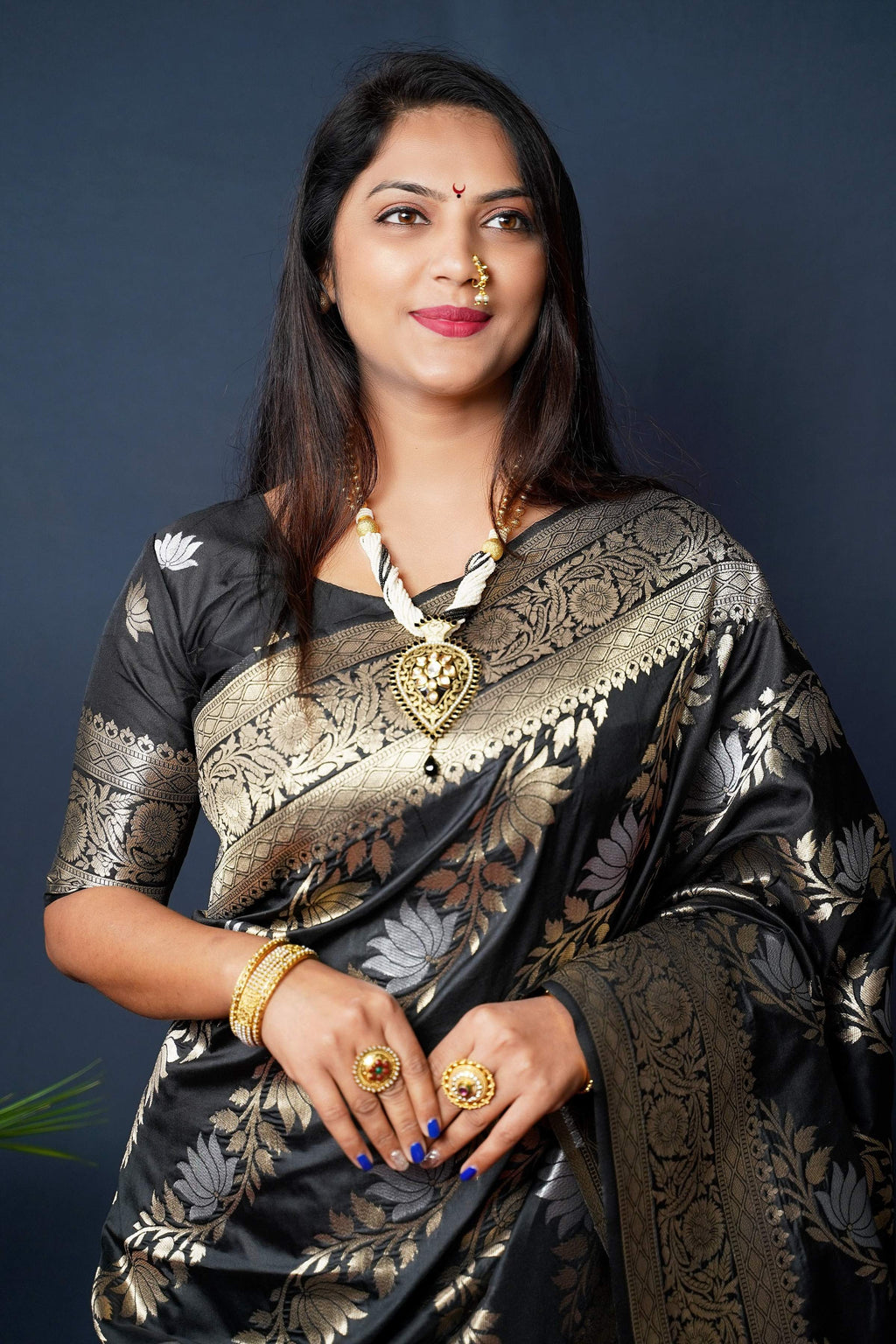 Jyoti Fashion Women's Black Handloom Banarasi Silk Zari Woven Saree with Blouse