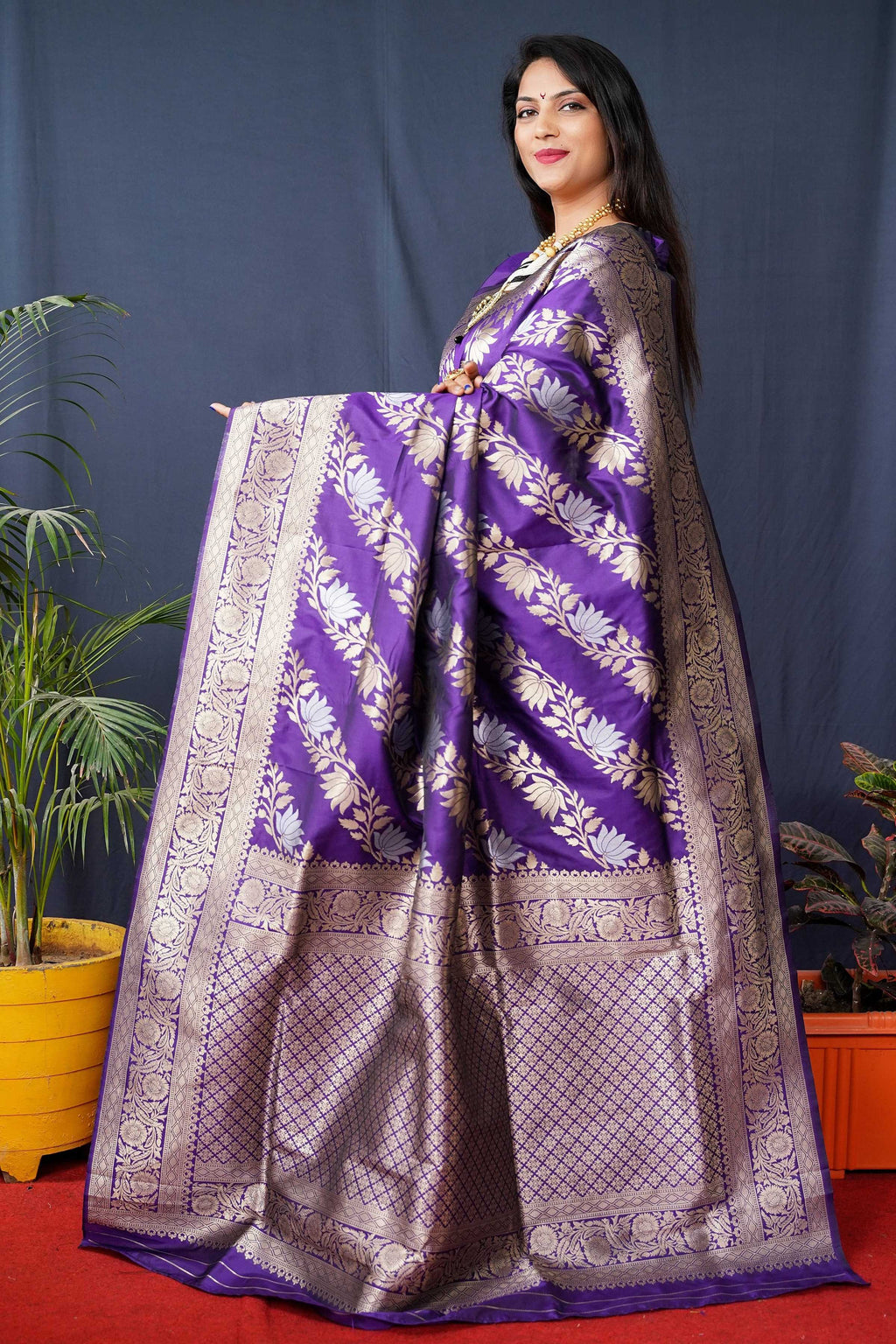 Purple Handloom Banarasi Silk Saree with Zari Woven Detail