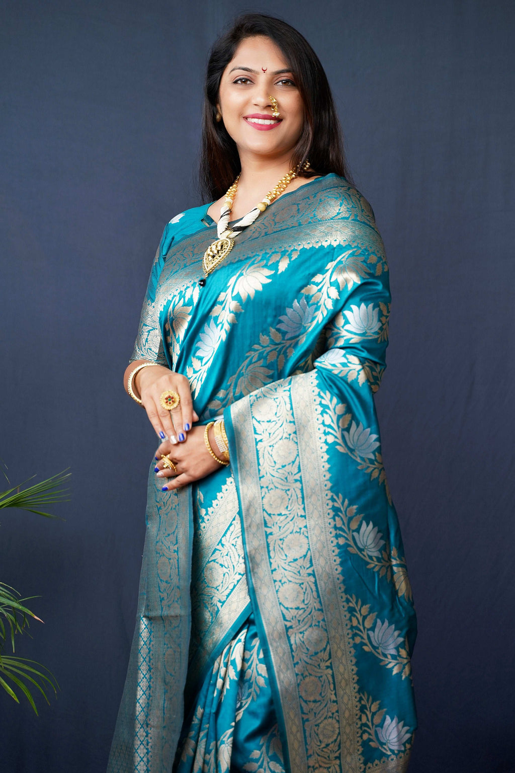 Teal Handloom Banarasi Silk Zari Woven Saree with Blouse