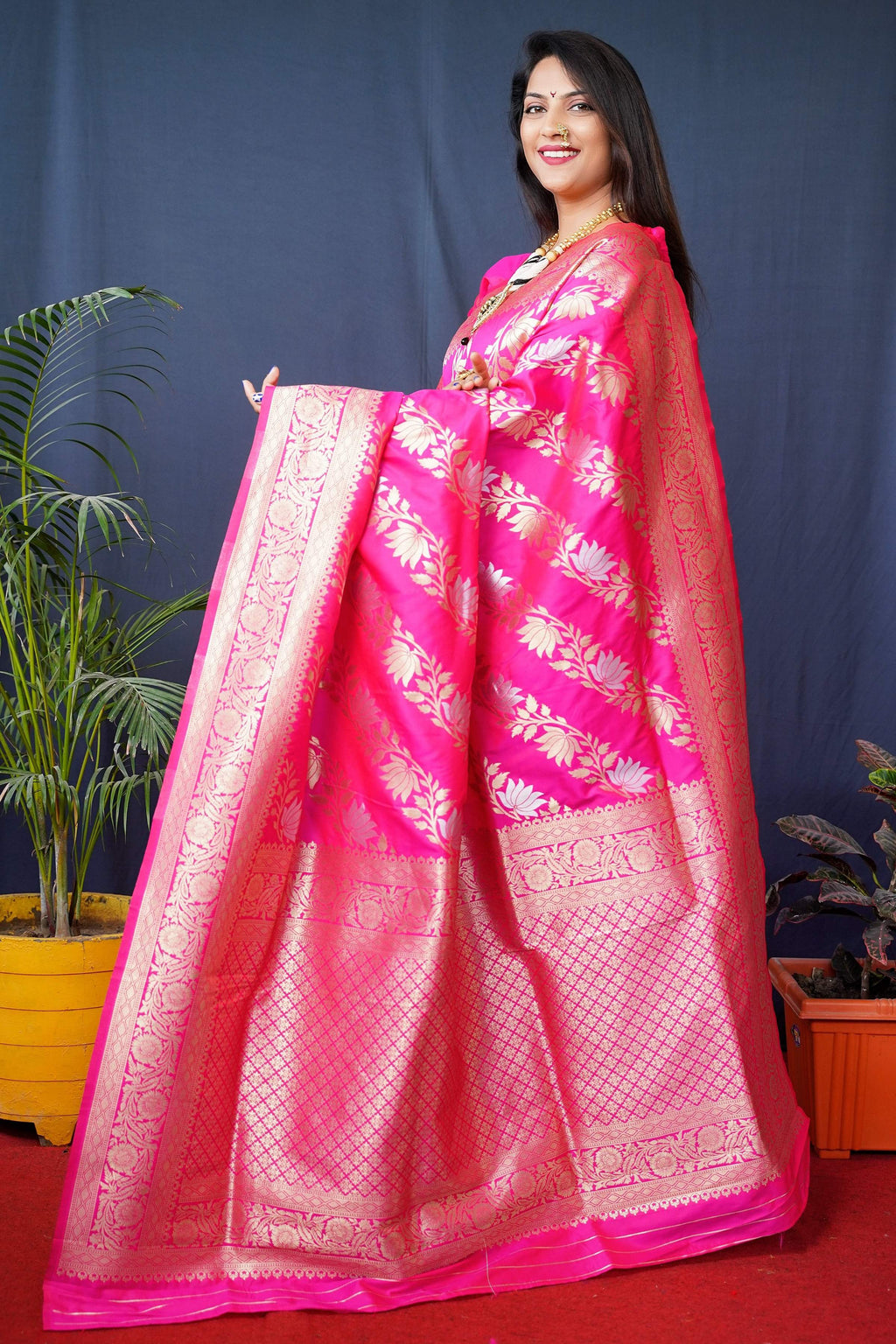 Jyoti Fashion Women's Pink Handloom Banarasi Silk Zari Woven Saree with Blouse