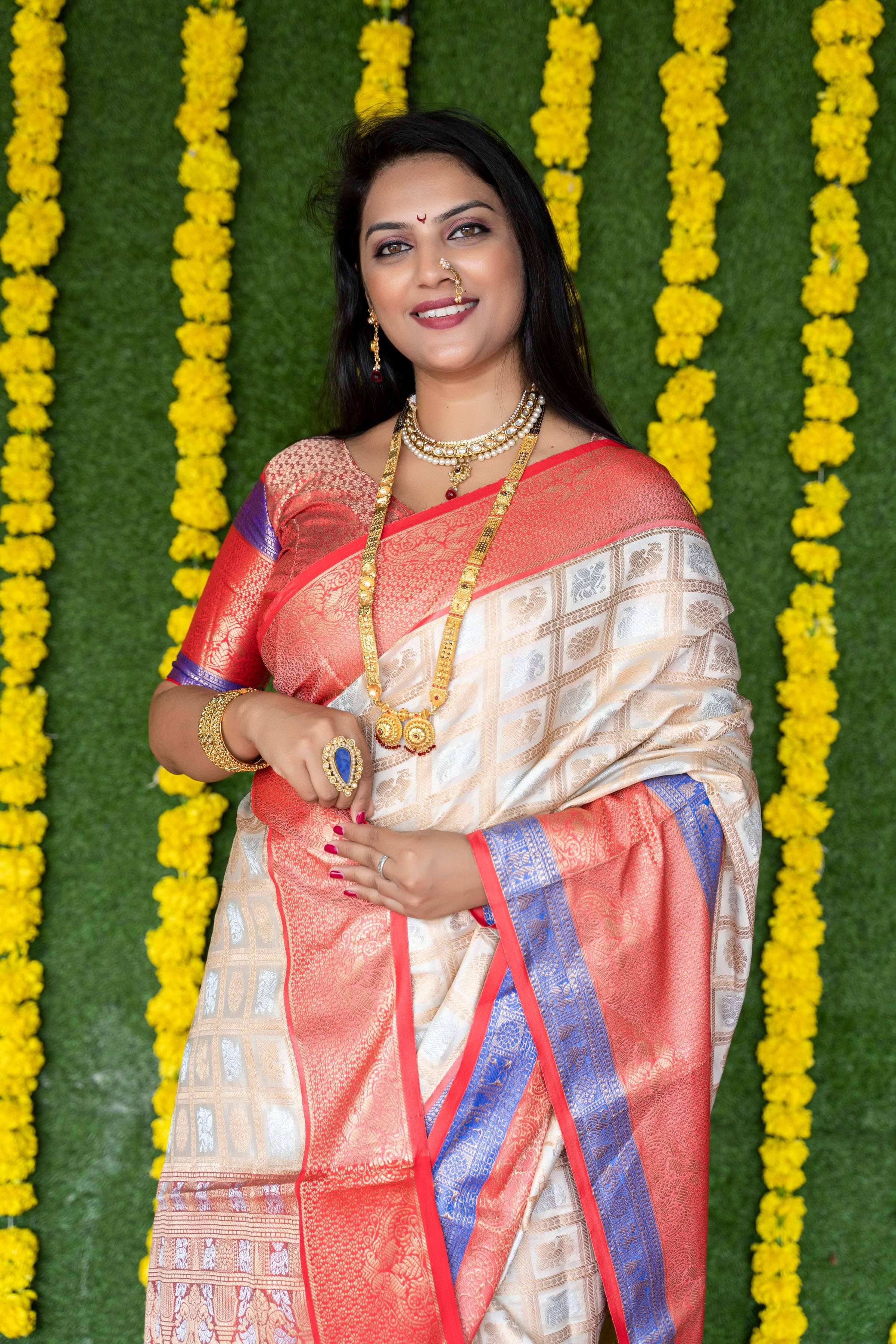 Off White Kanchipuram Silk Zari Woven Saree with Matching Blouse