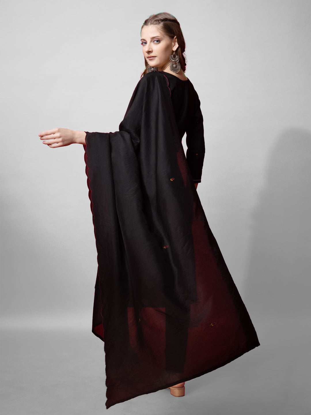 Women's Black Cotton Blend V-Neck Embroidered Straight Kurta Set