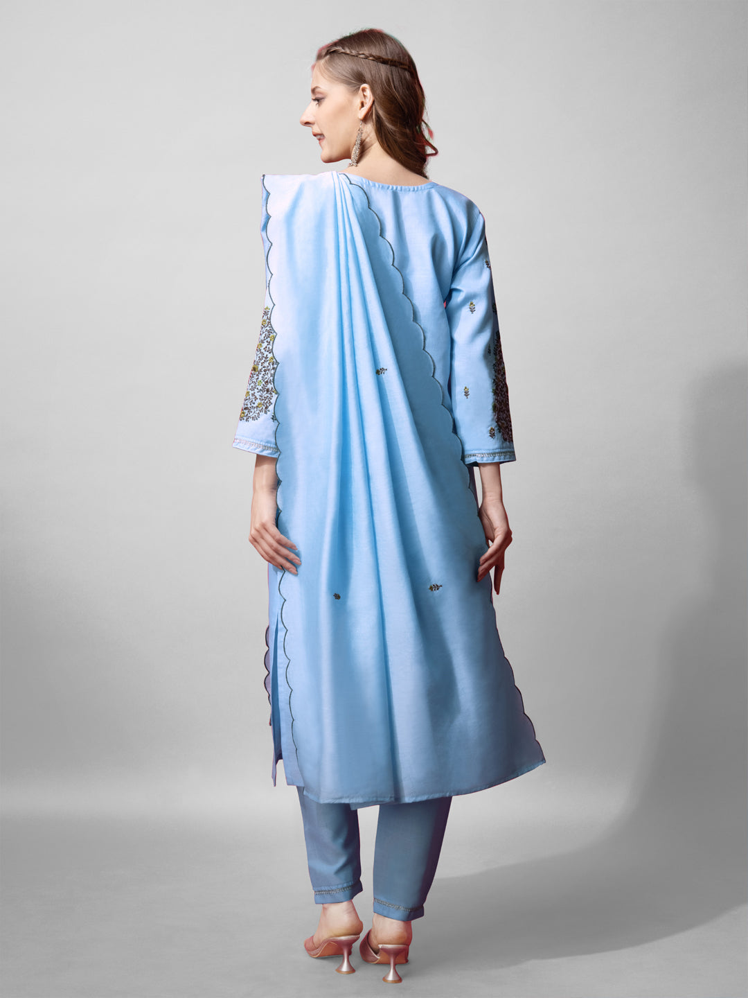 Jyoti Fashion Women's Sky Blue Cotton Blend Embroidered Kurta Set