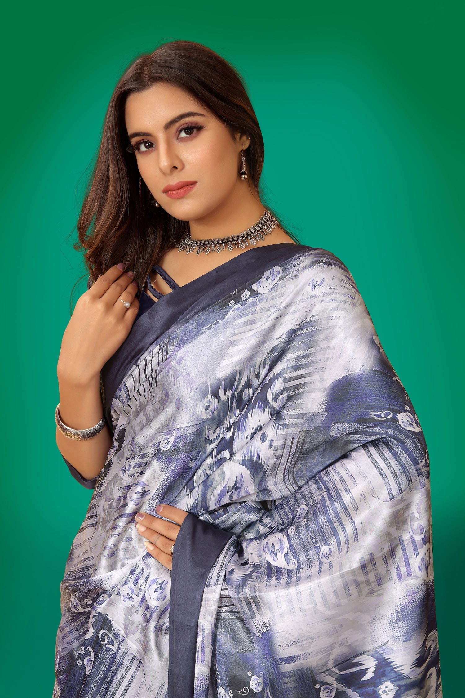 Women's Abstract Print Japan Satin Saree in Navy Blue White Grey