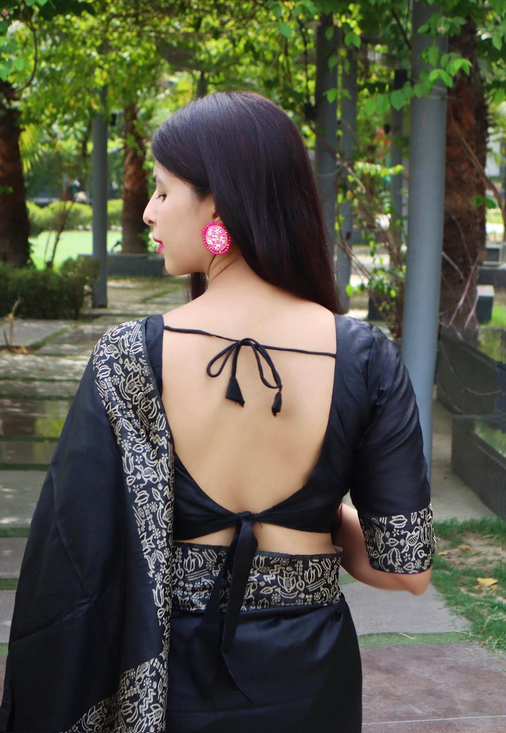 Black Handloom Raw Silk Saree with Printed Border Detail