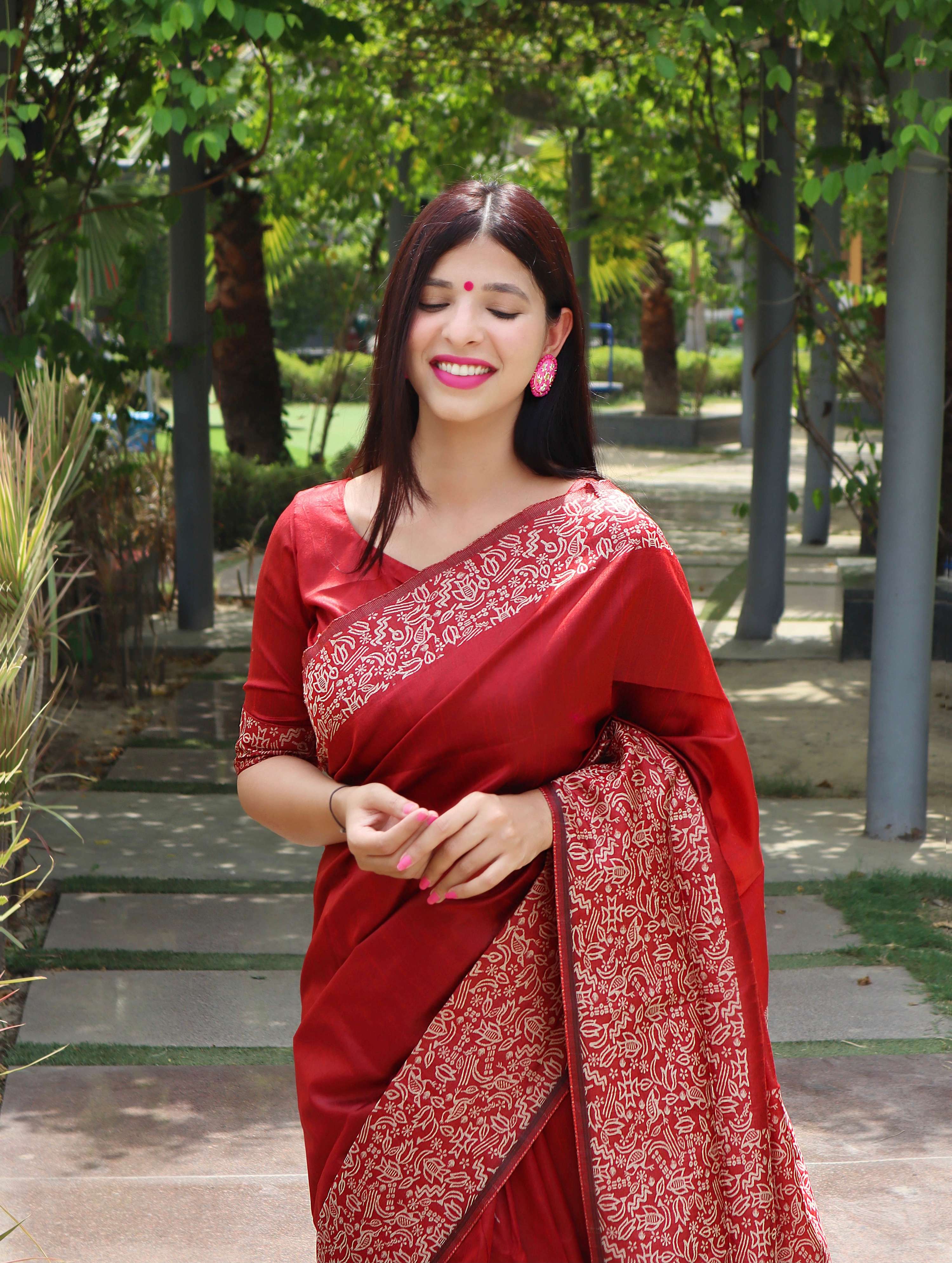 Red Handloom Raw Silk Saree with Printed Border and Matching Blouse