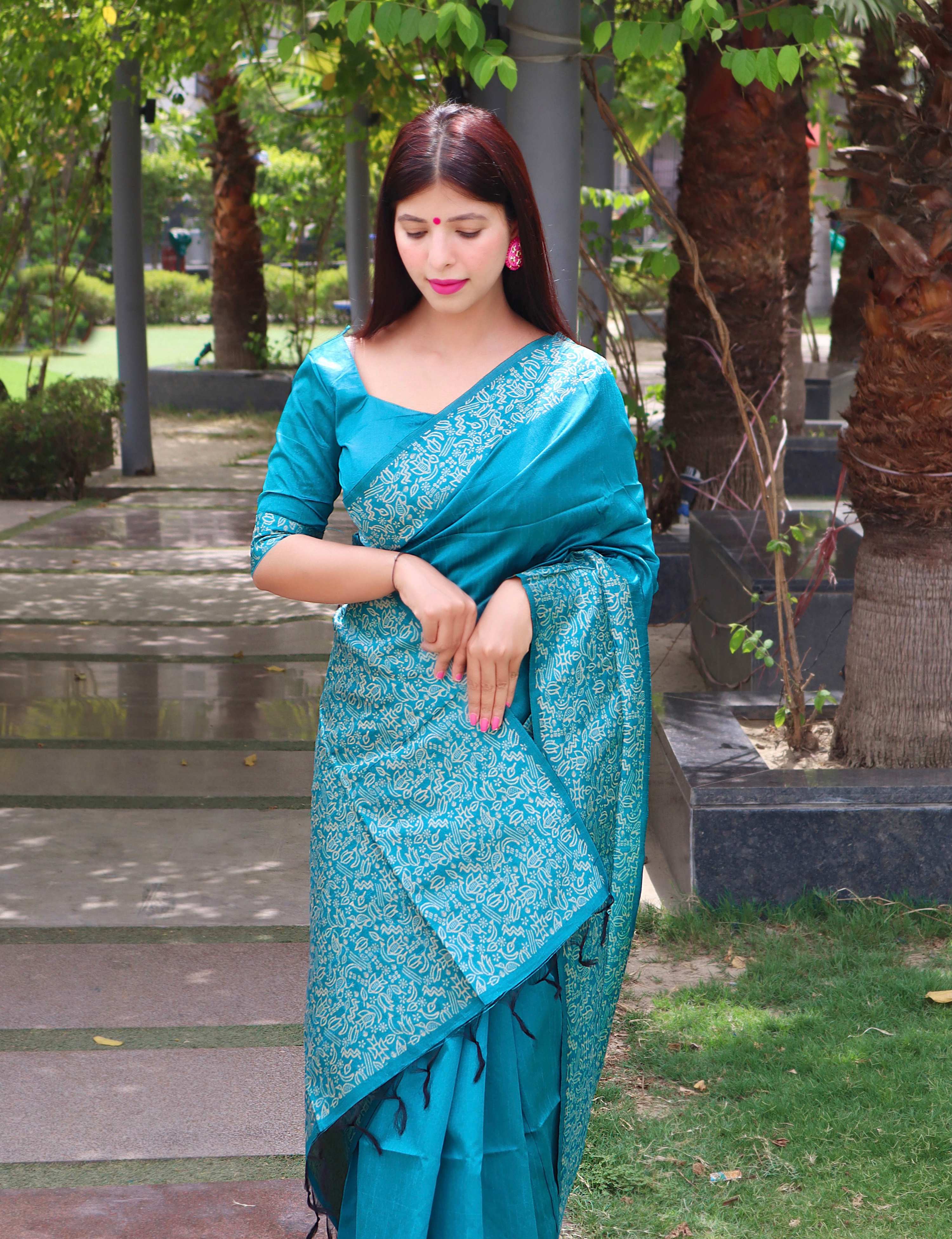 Firozi Handloom Raw Silk Saree with Printed Border Detail