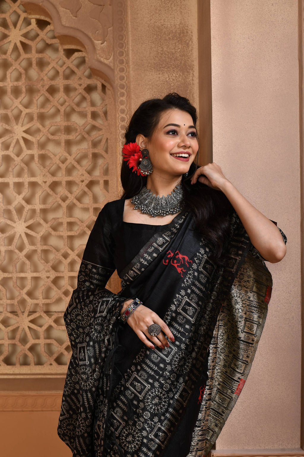 Black Handloom Raw Silk Saree with Weaving Pallu and Blouse