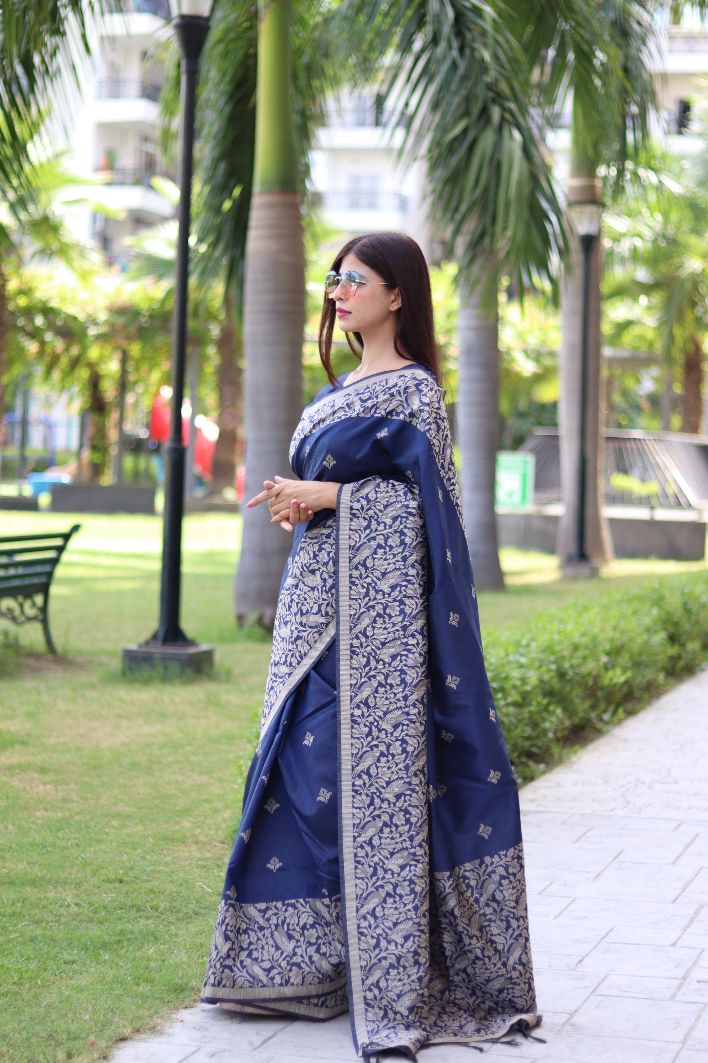 Navy Blue Handloom Raw Silk Saree with Weaving Pallu and Blouse