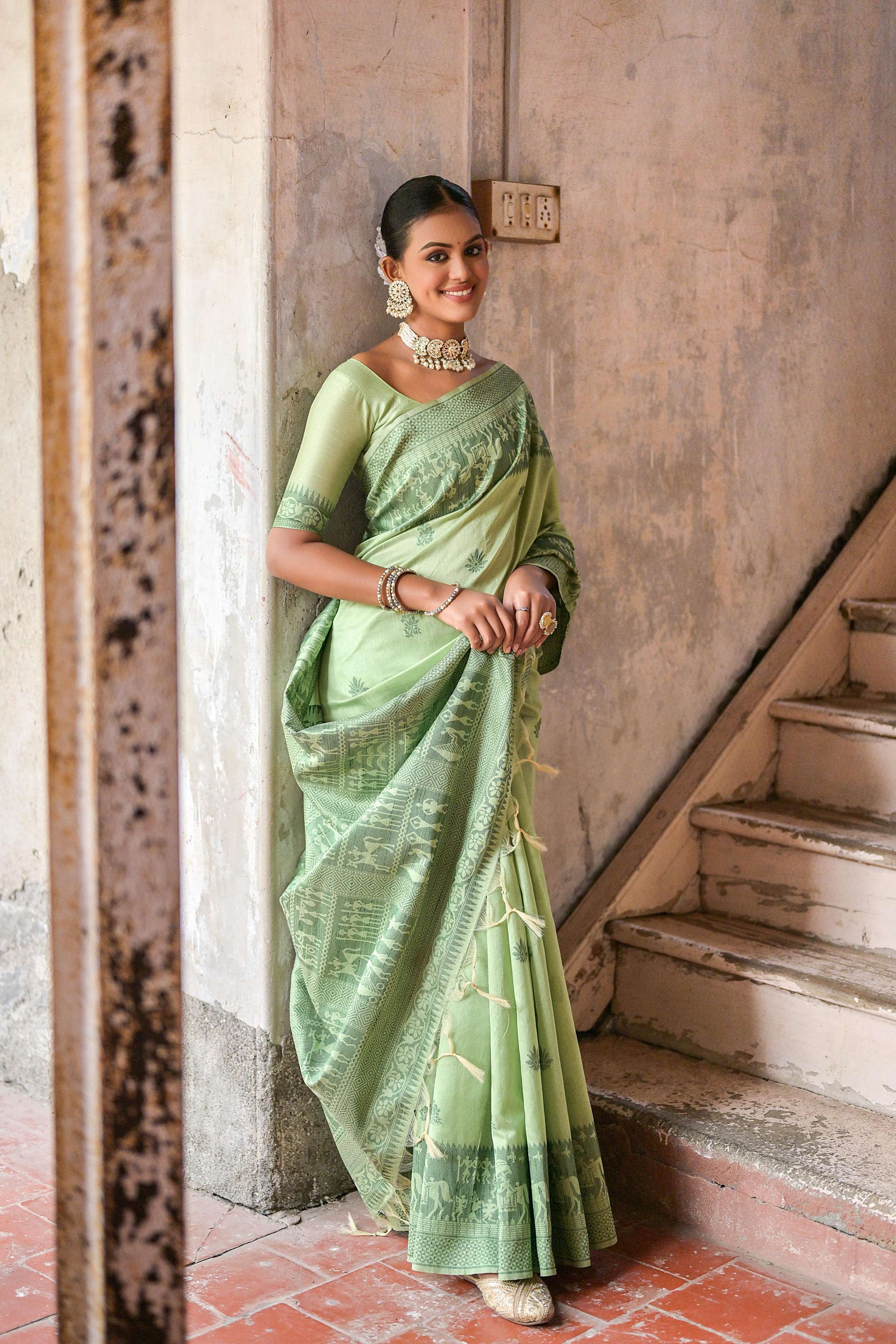 Pista Green Handloom Raw Silk Saree with Weaving Pallu