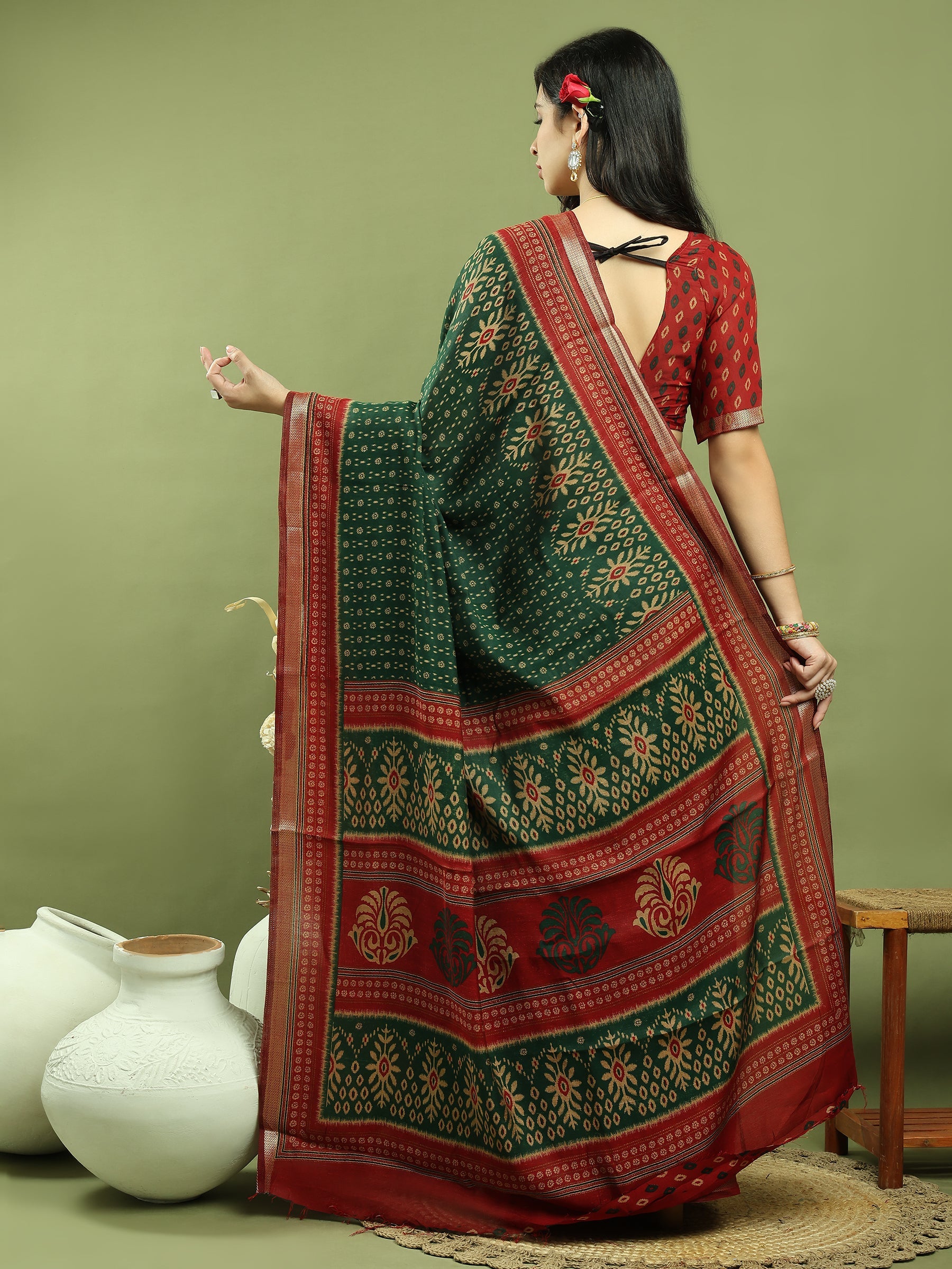 Jyoti Fashion Women's Green Silk Blend Ikat Floral Print with Jari Border Saree with Blouse