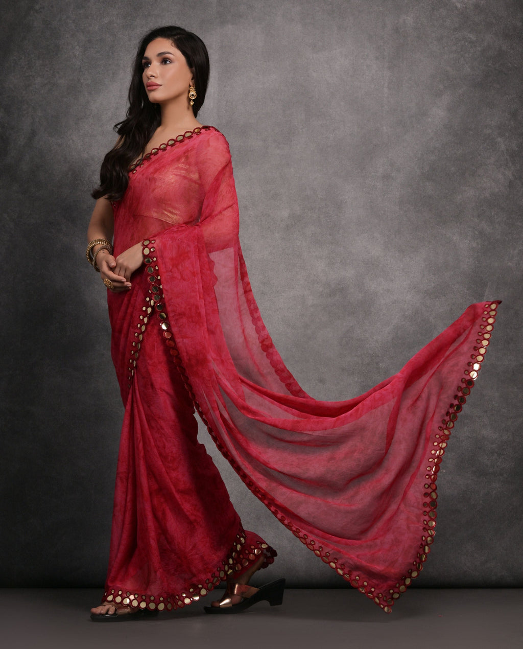 Women's Pink Chiffon Printed Saree with Mirror Embellishments