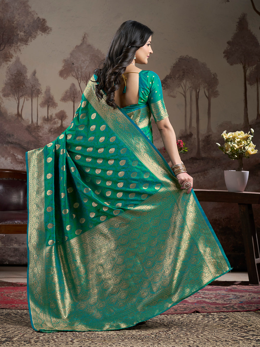 Green Soft Lichi Silk Jacquard Saree with Unstitched Blouse