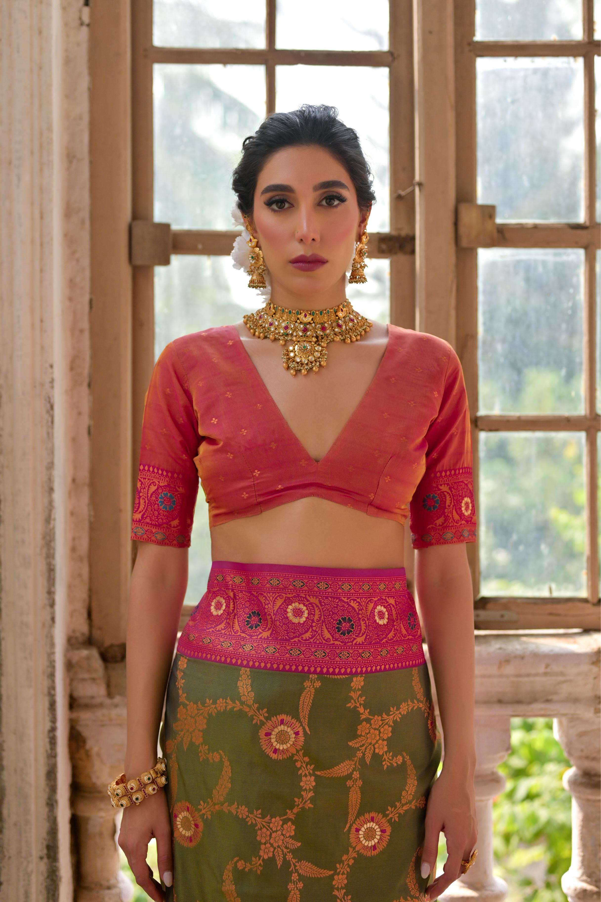 Mehendi Banarasi Silk Zari Woven Saree for Glamorous Events