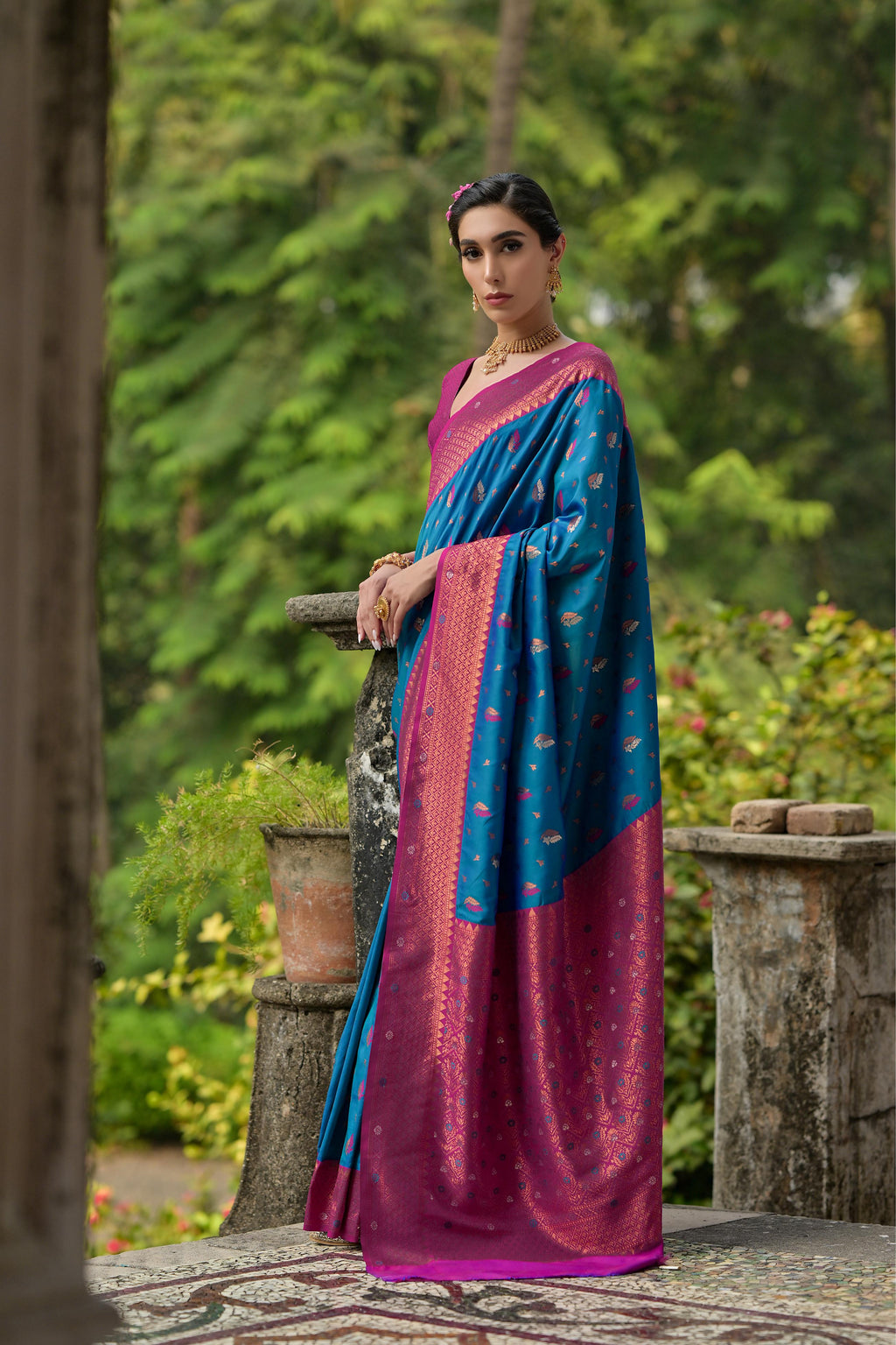Blue Banarasi Silk Zari Woven Traditional Saree with Blouse