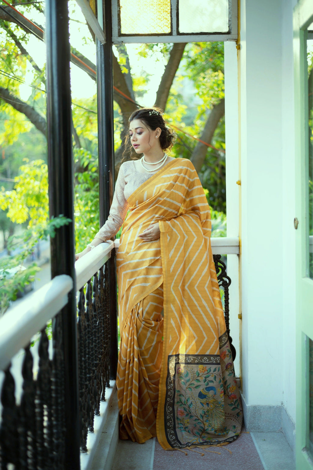 Women's Yellow Tussar Silk Leheriya Saree with Zari Border