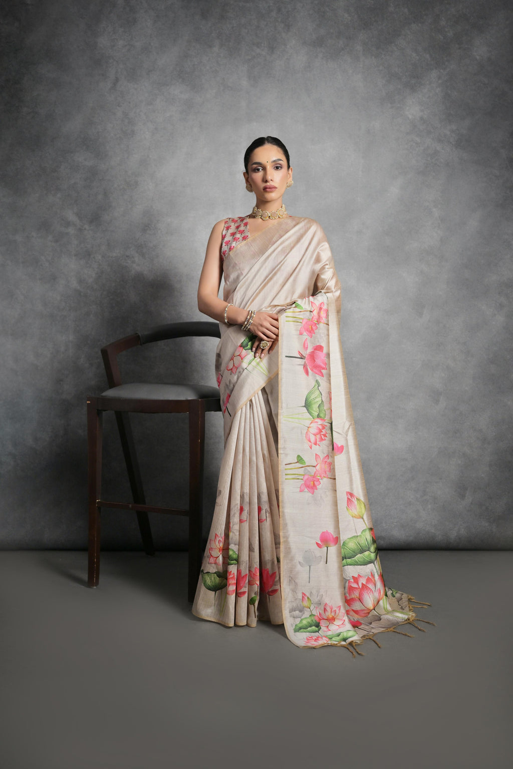 Women's Beige Soft Tussar Silk Floral Printed Saree with Blouse