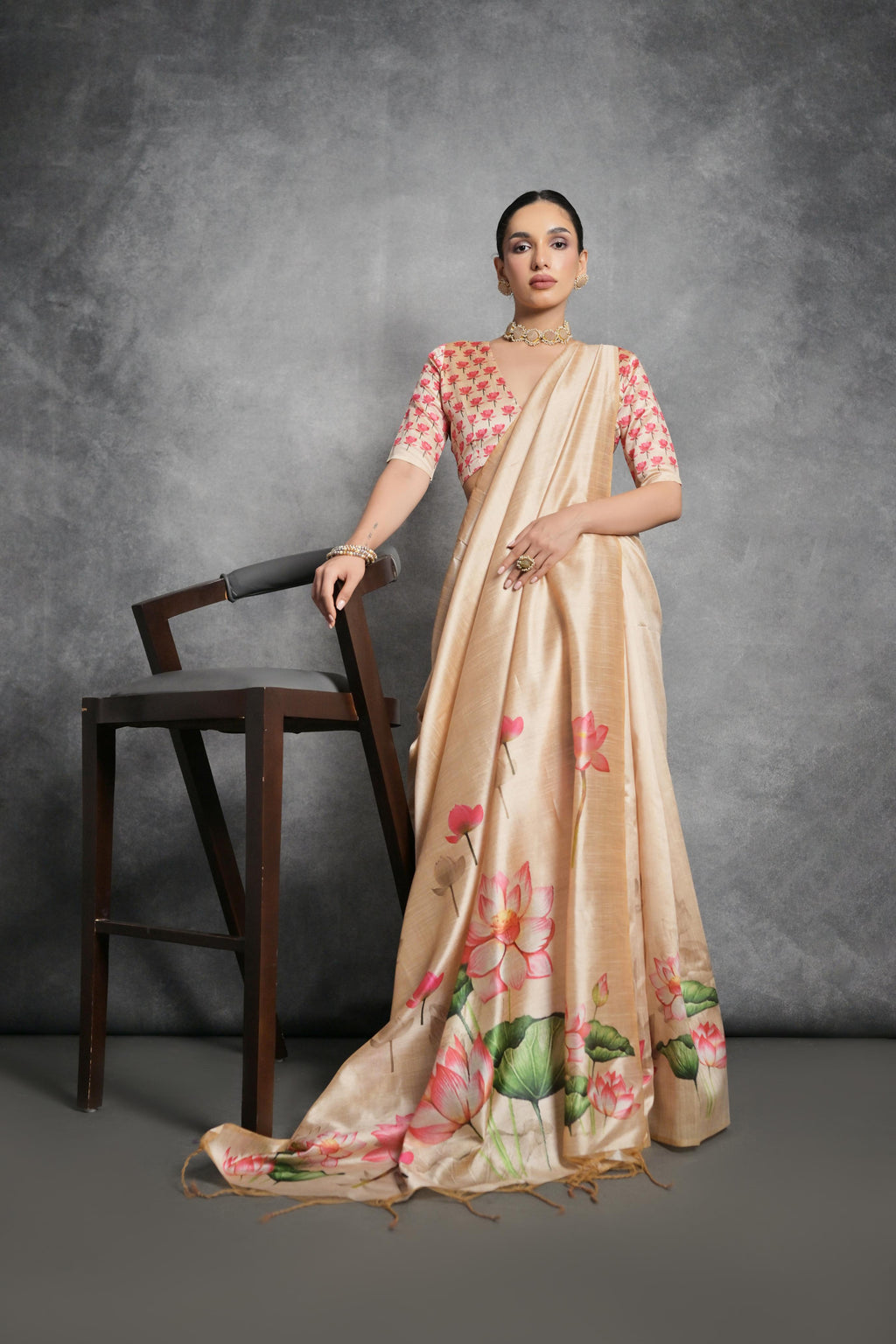 Women's Cream Soft Tussar Silk Floral Printed Saree with Blouse