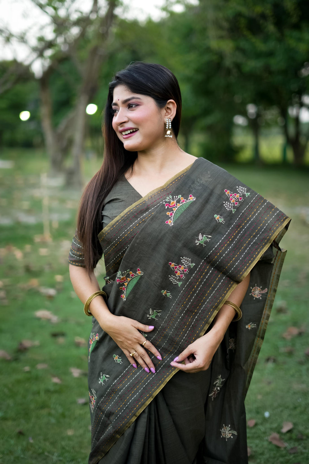 Black Tussar Silk Saree with Traditional Thread Work