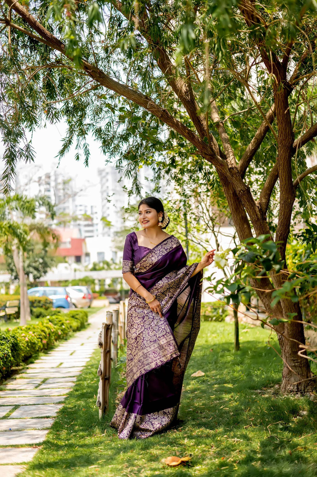 Wine Handloom Raw Silk Saree with Traditional Weaving