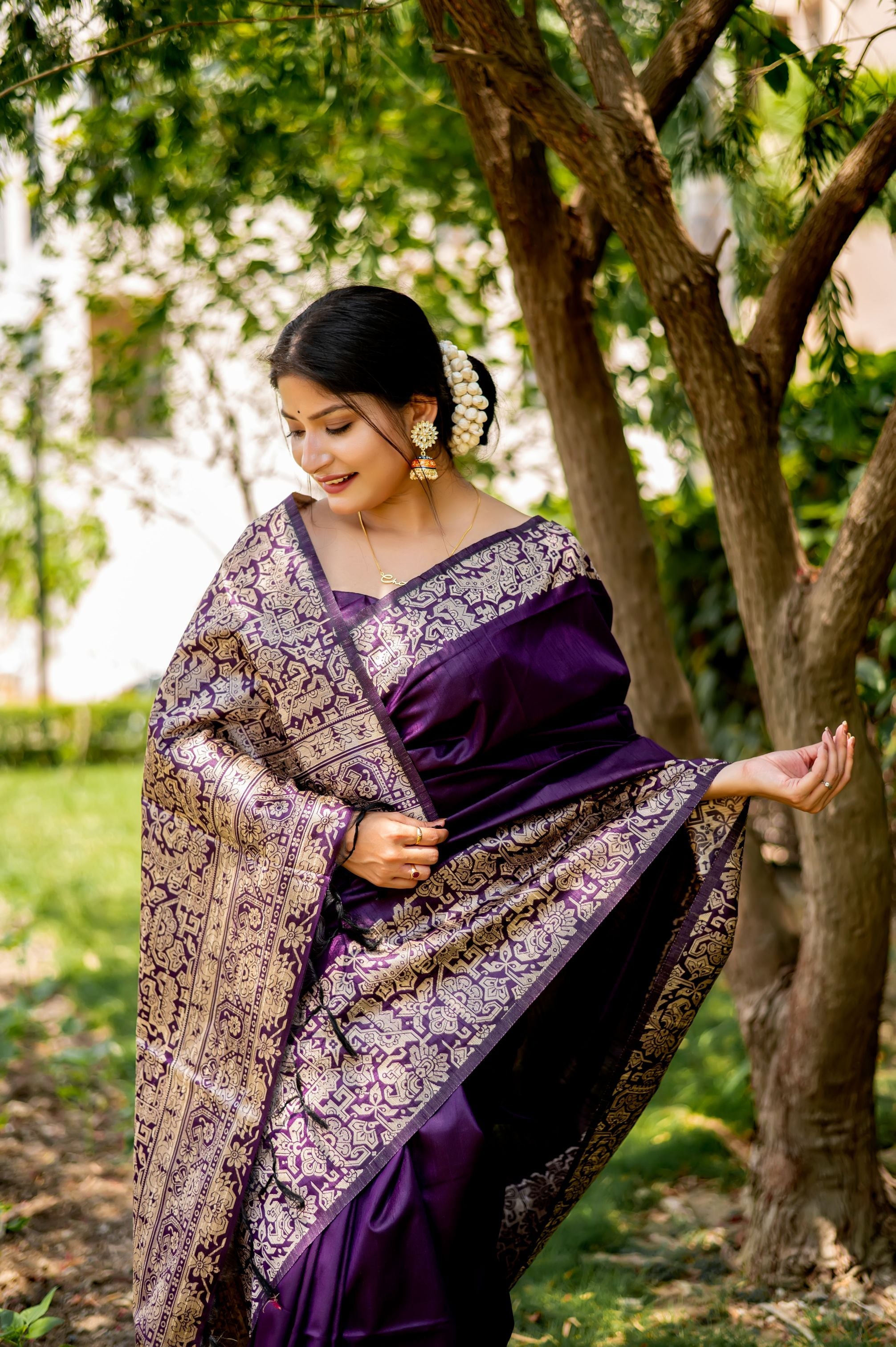 Wine Handloom Raw Silk Saree with Traditional Weaving