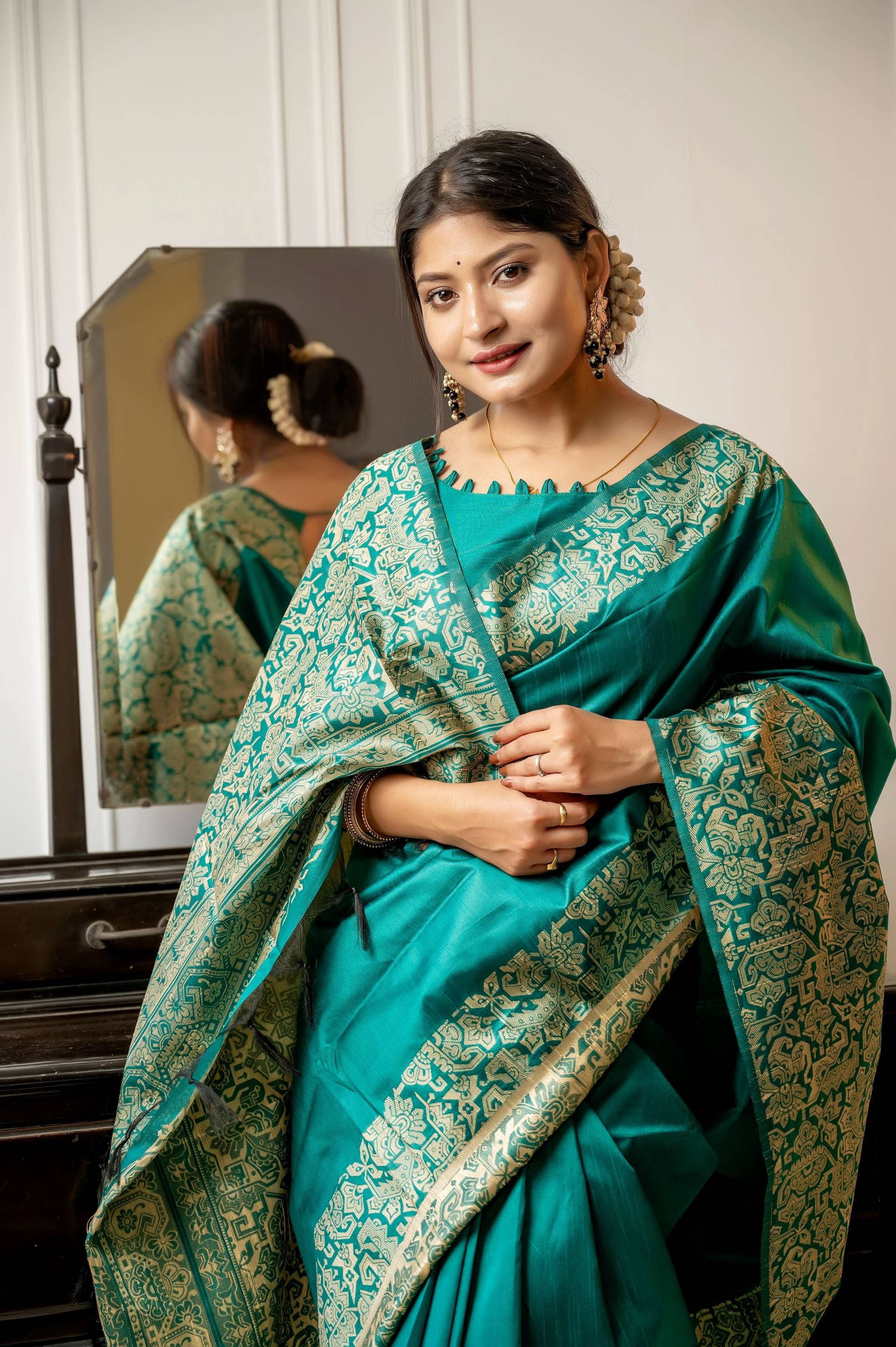 Rama Handloom Raw Silk Designer Saree with Weaving Detail