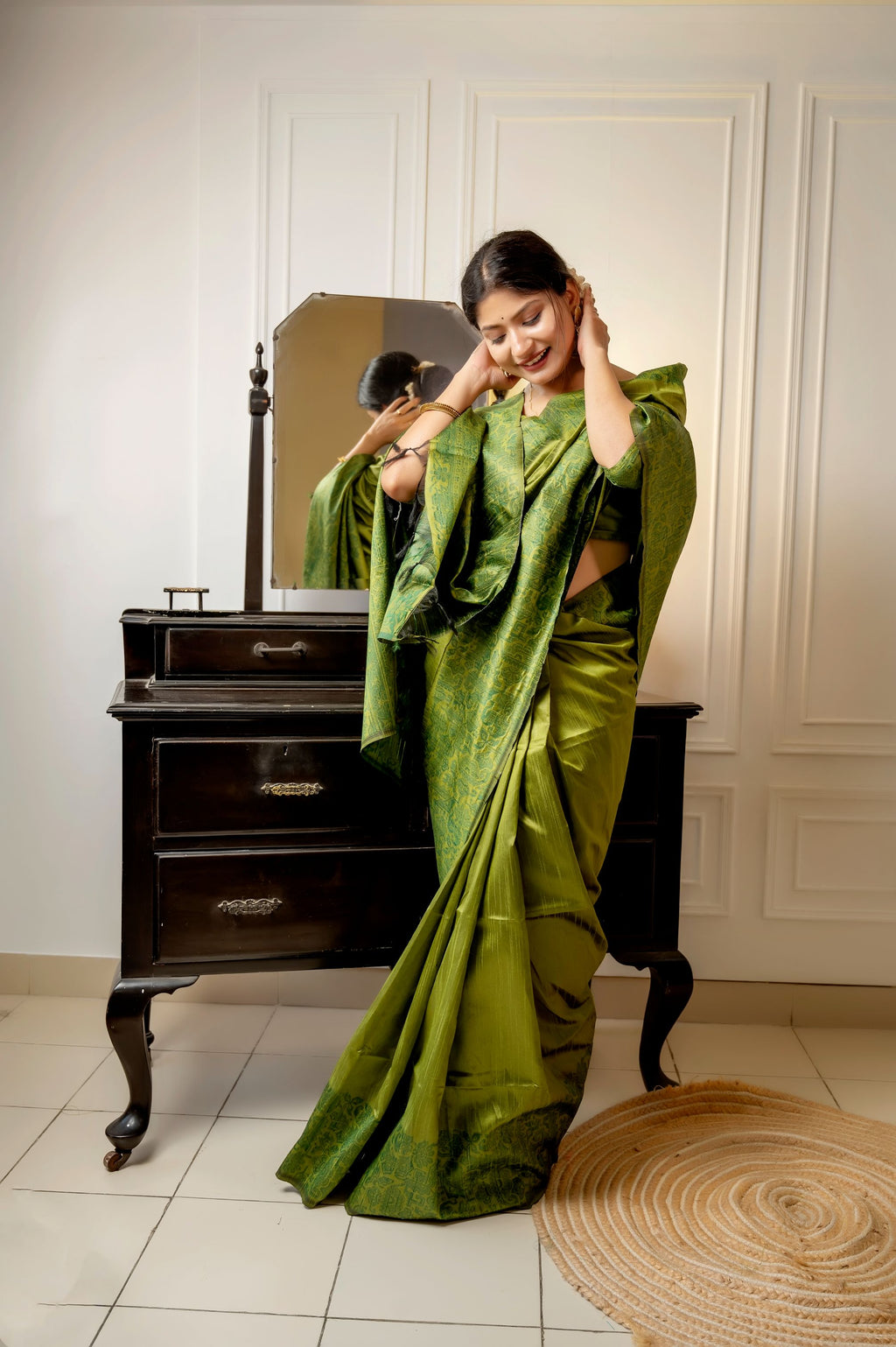 Jyoti Fashion Women's Green Handloom Raw Silk Weaving Designer Saree with Blouse