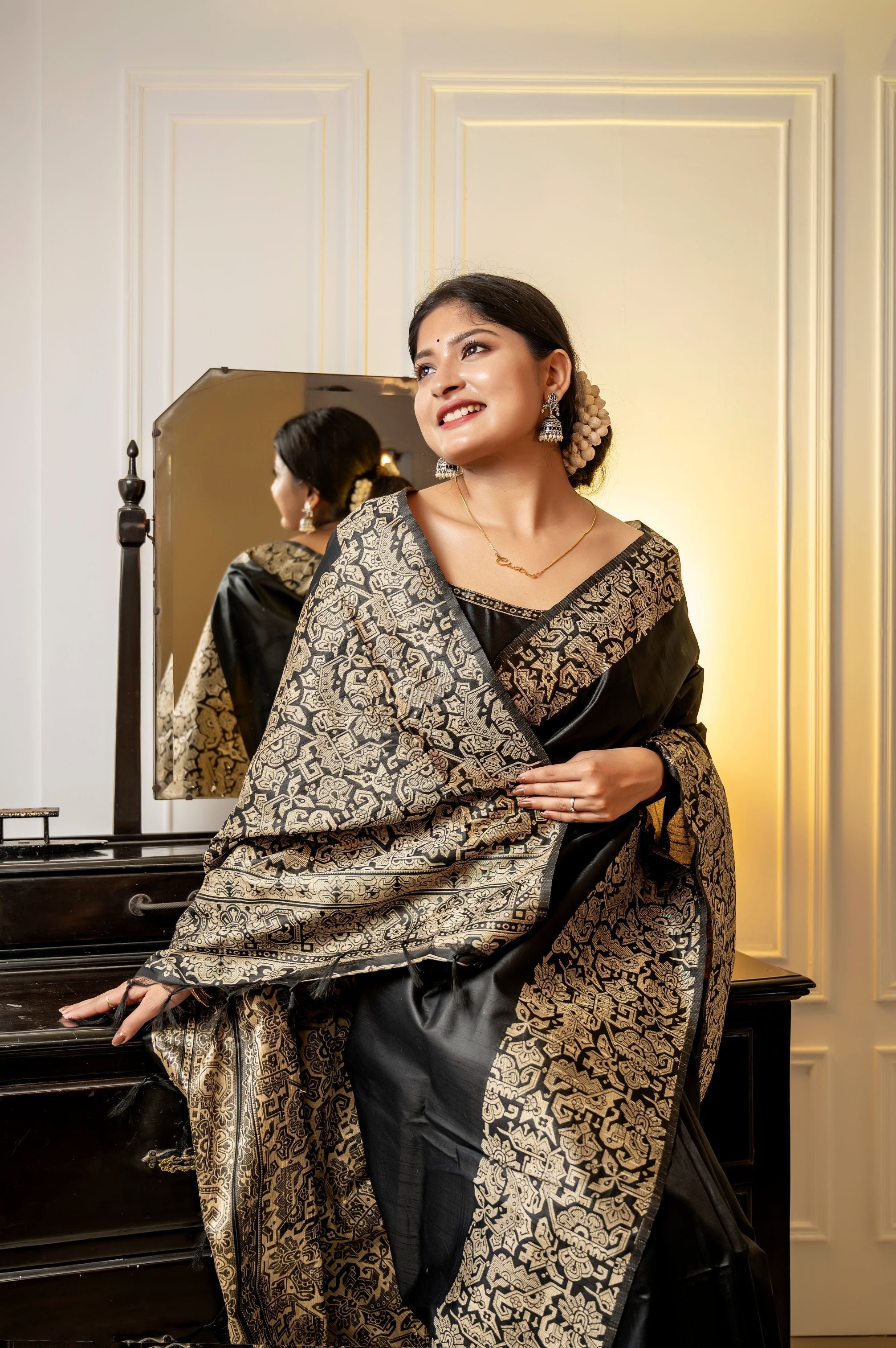 Black Handloom Raw Silk Weaving Designer Saree