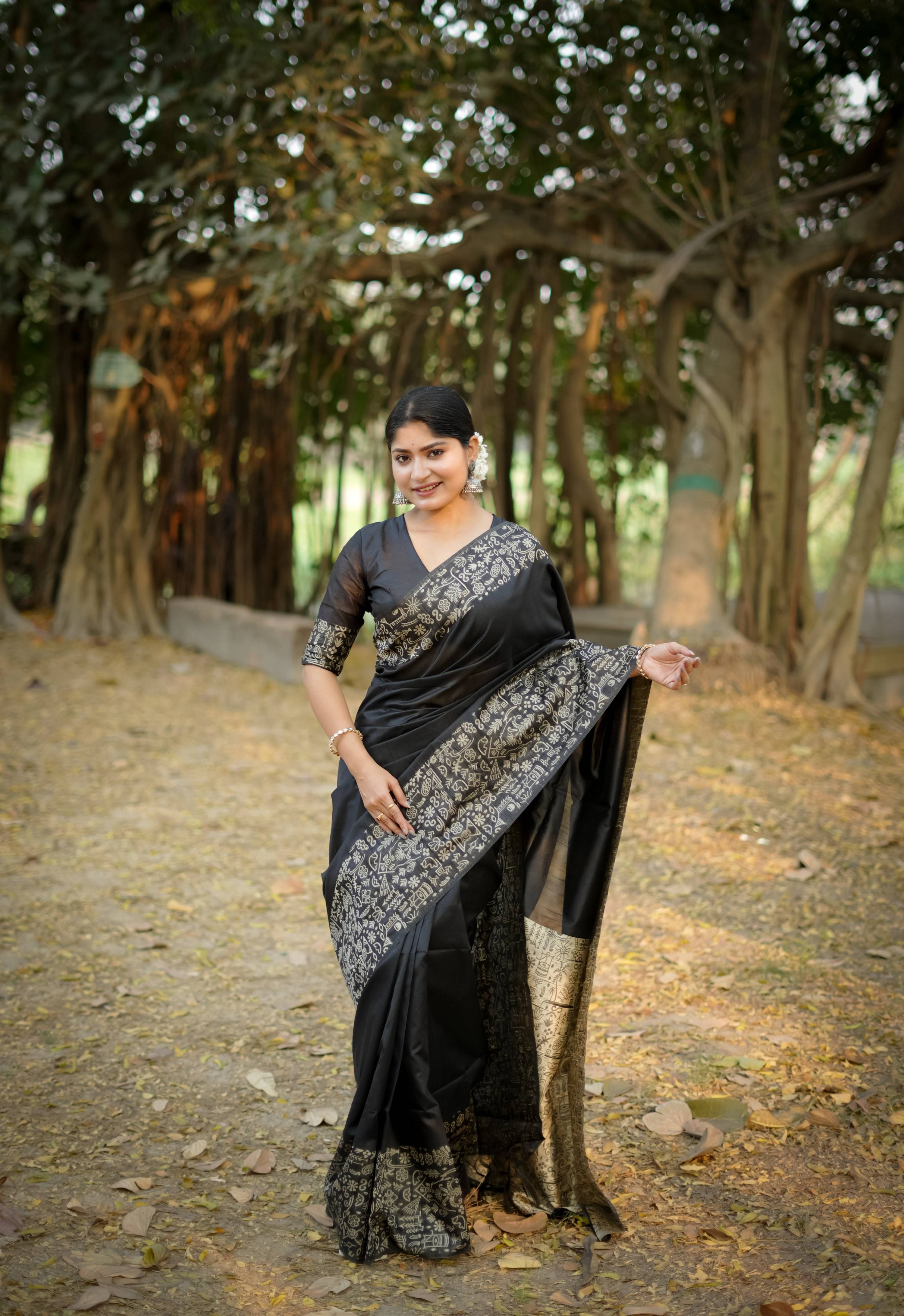 Black Handloom Raw Silk Saree with Weaving Pallu and Blouse