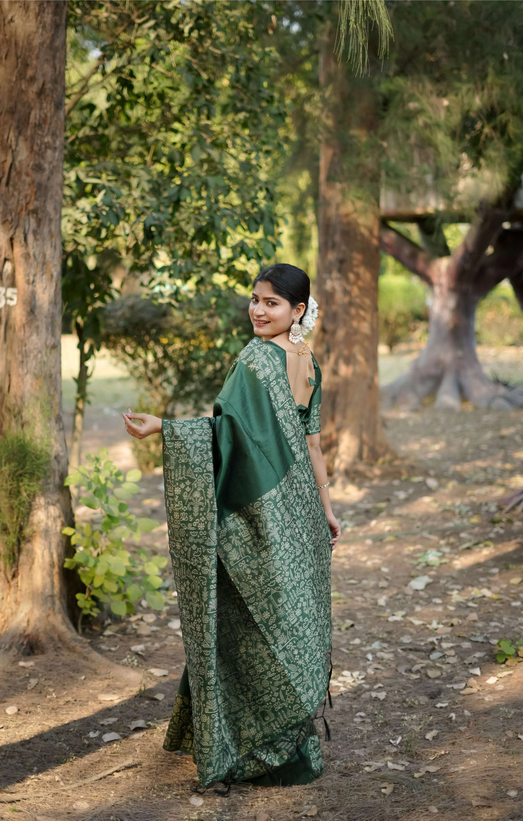 Bottle Green Handloom Raw Silk Weaving Designer Saree