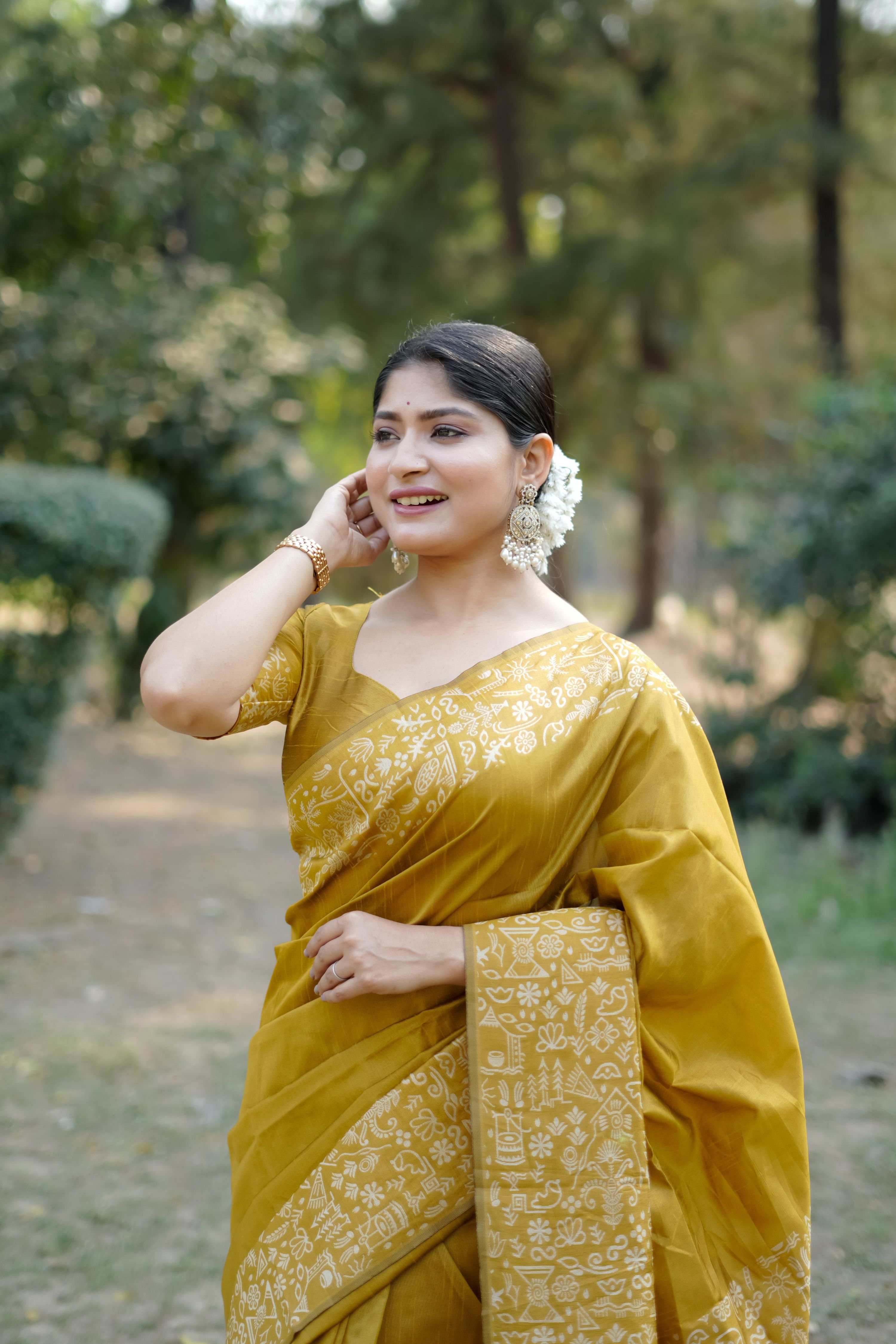 Mustard Handloom Raw Silk Saree with Weaving Pallu and Blouse