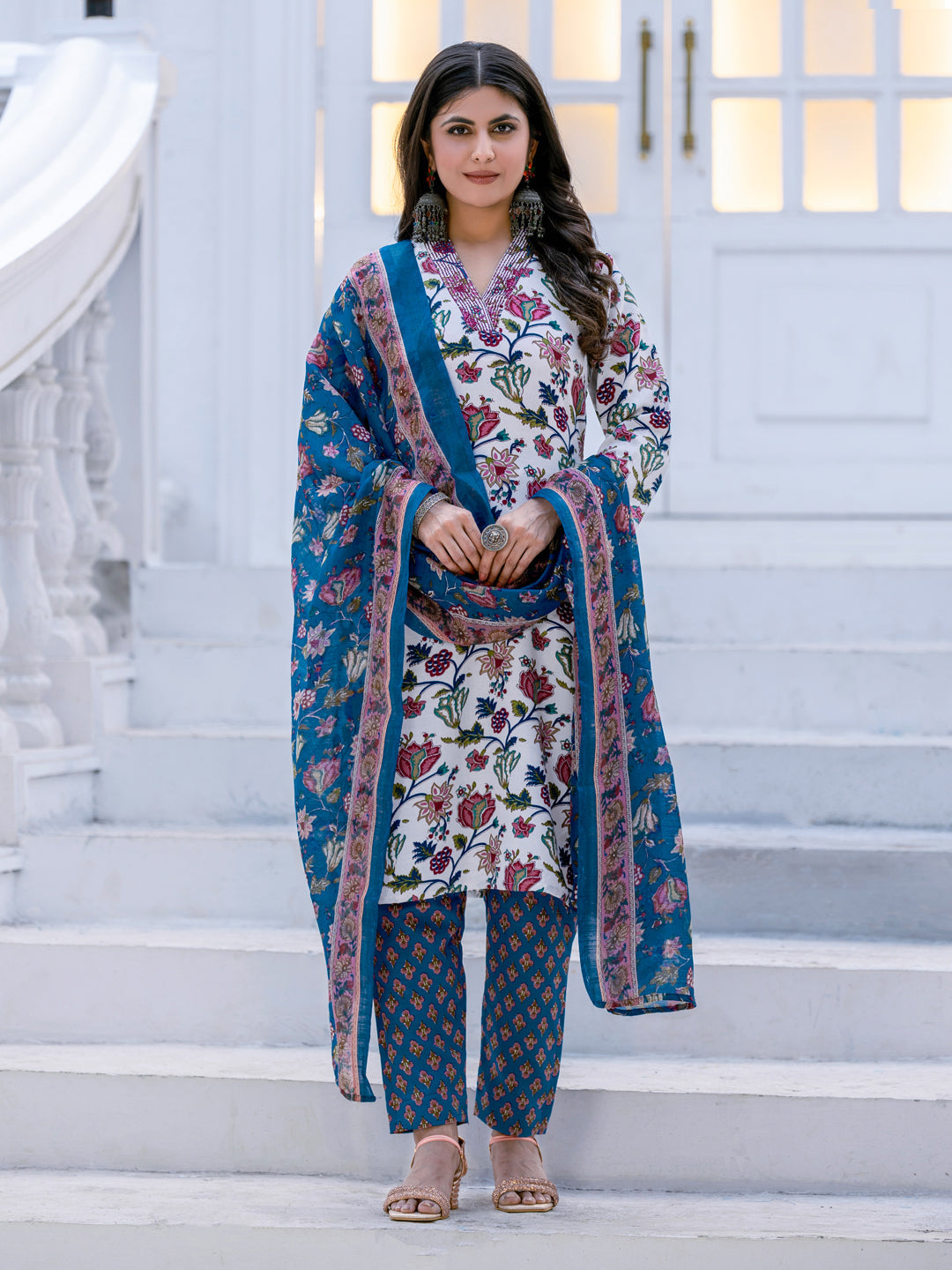 White Rayon kurta featuring delicate printed patterns and threadwork accents