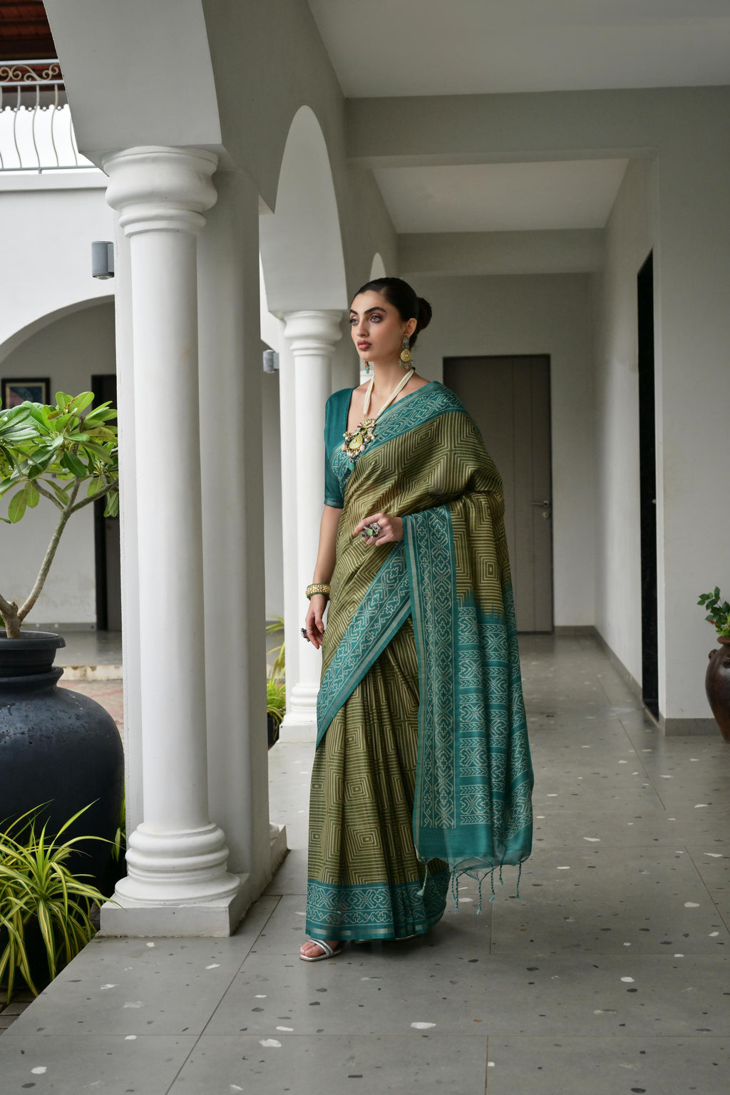 Women's Mehendi Soft Tussar Silk Saree with Ikkat Print & Blouse