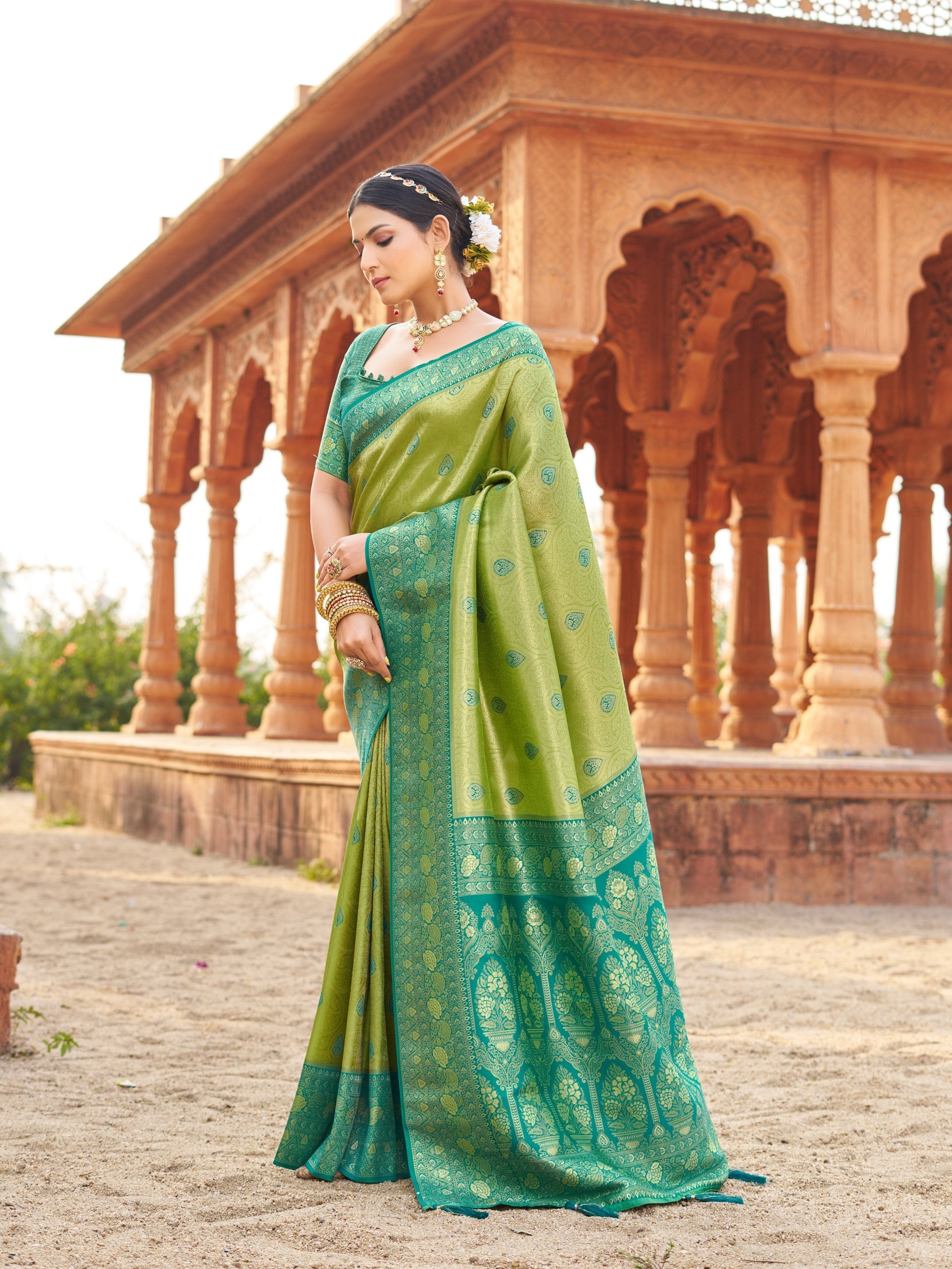Green Soft Banarasi Silk Zari Woven Saree with Matching Blouse