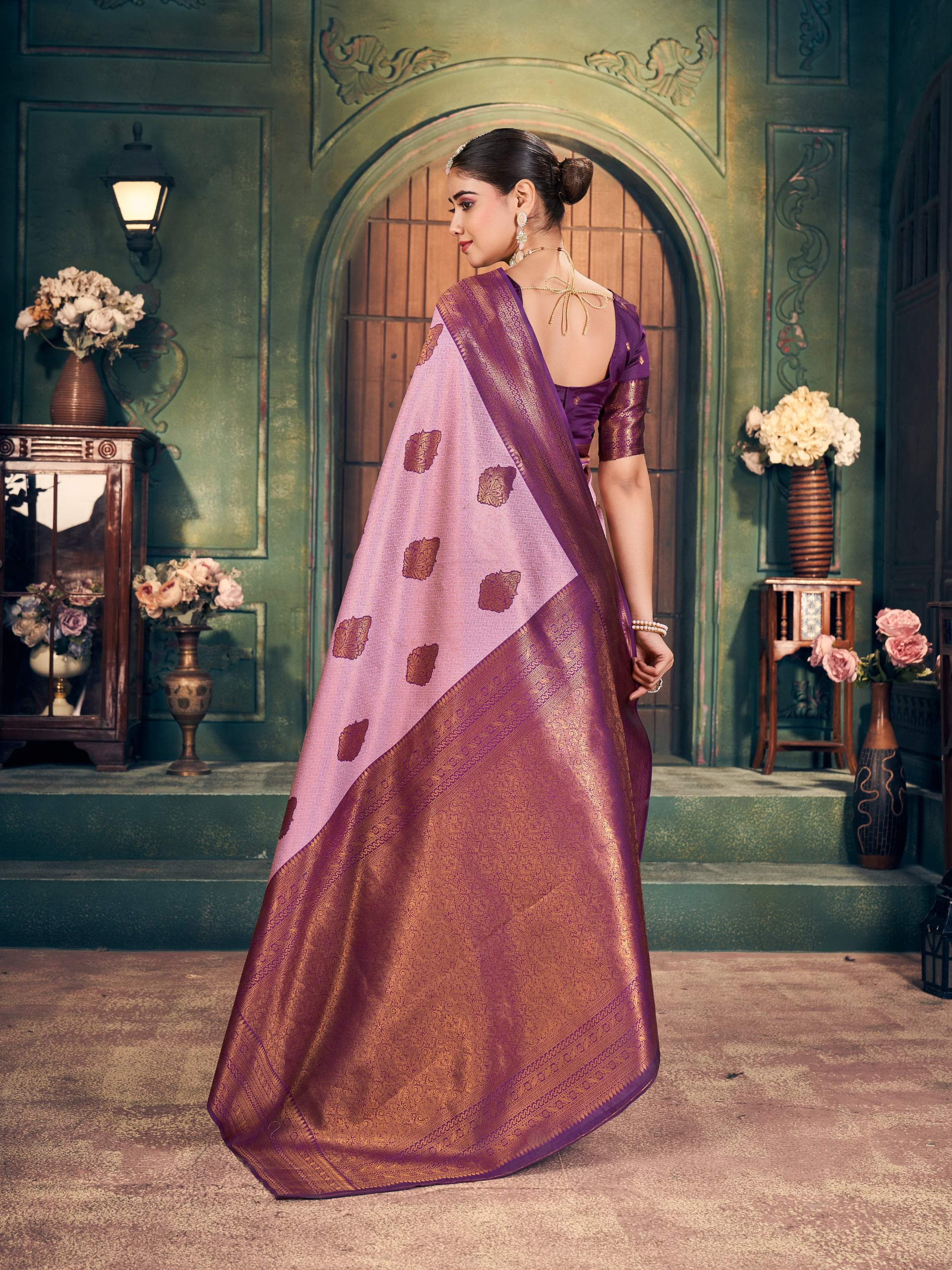Light Purple Silk Zari Woven Saree with Matching Blouse
