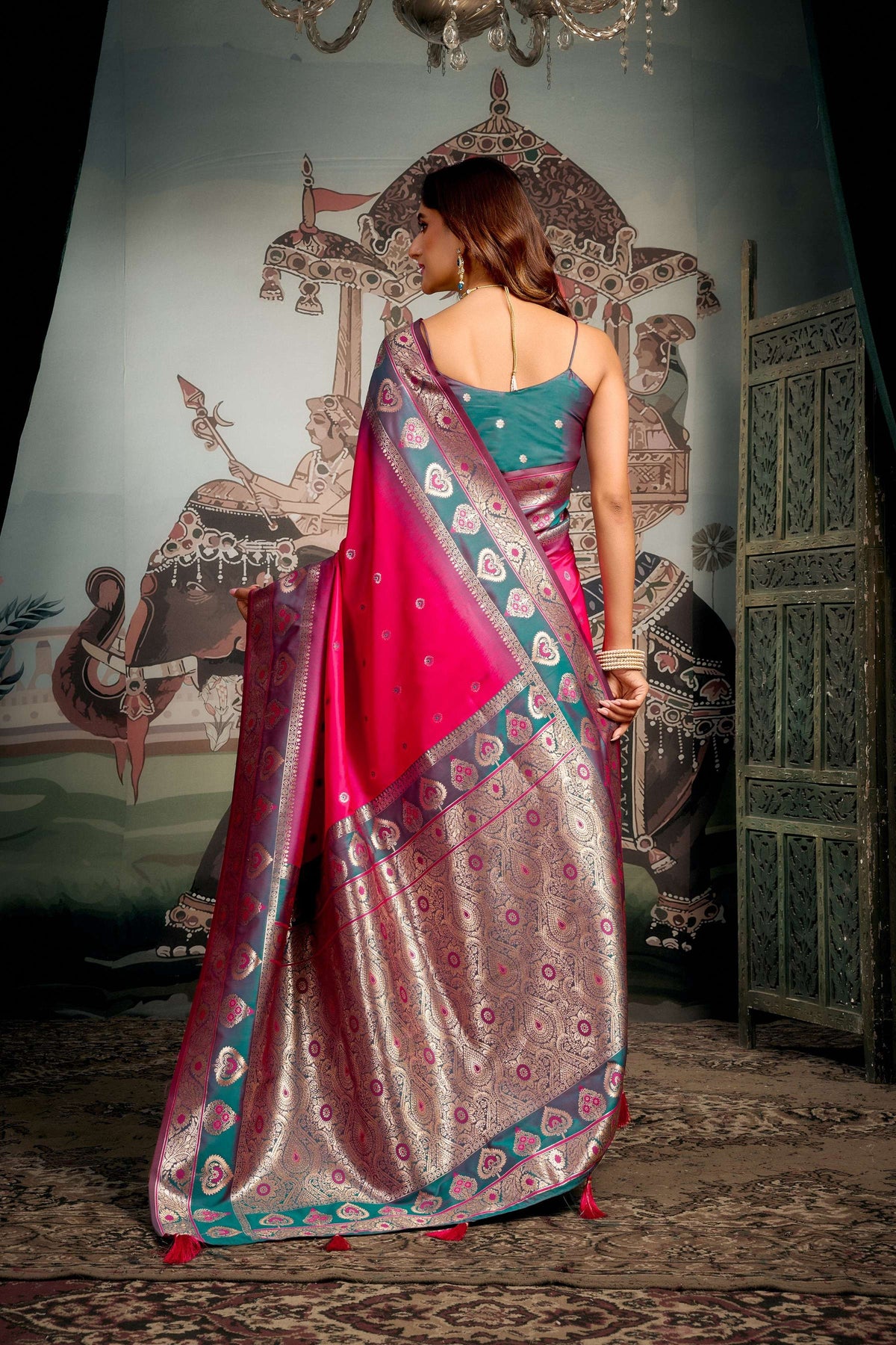 Pink Soft Silk Saree with Zari Woven Pattern and Blouse Piece