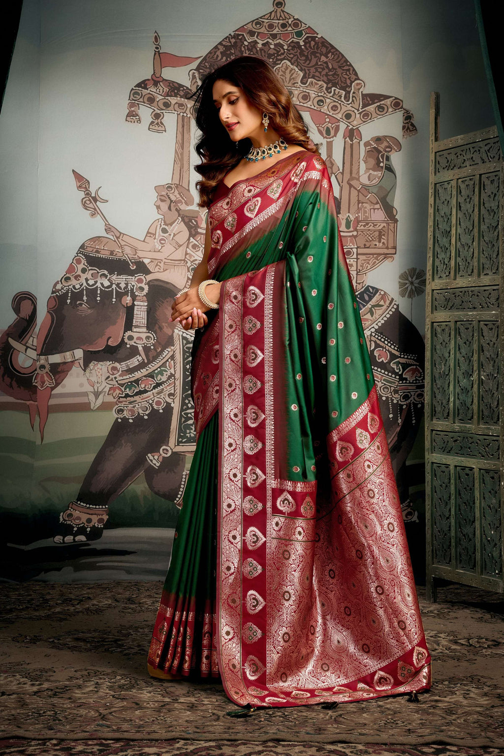 Women's Bottle Green Soft Silk Zari Woven Saree with Blouse
