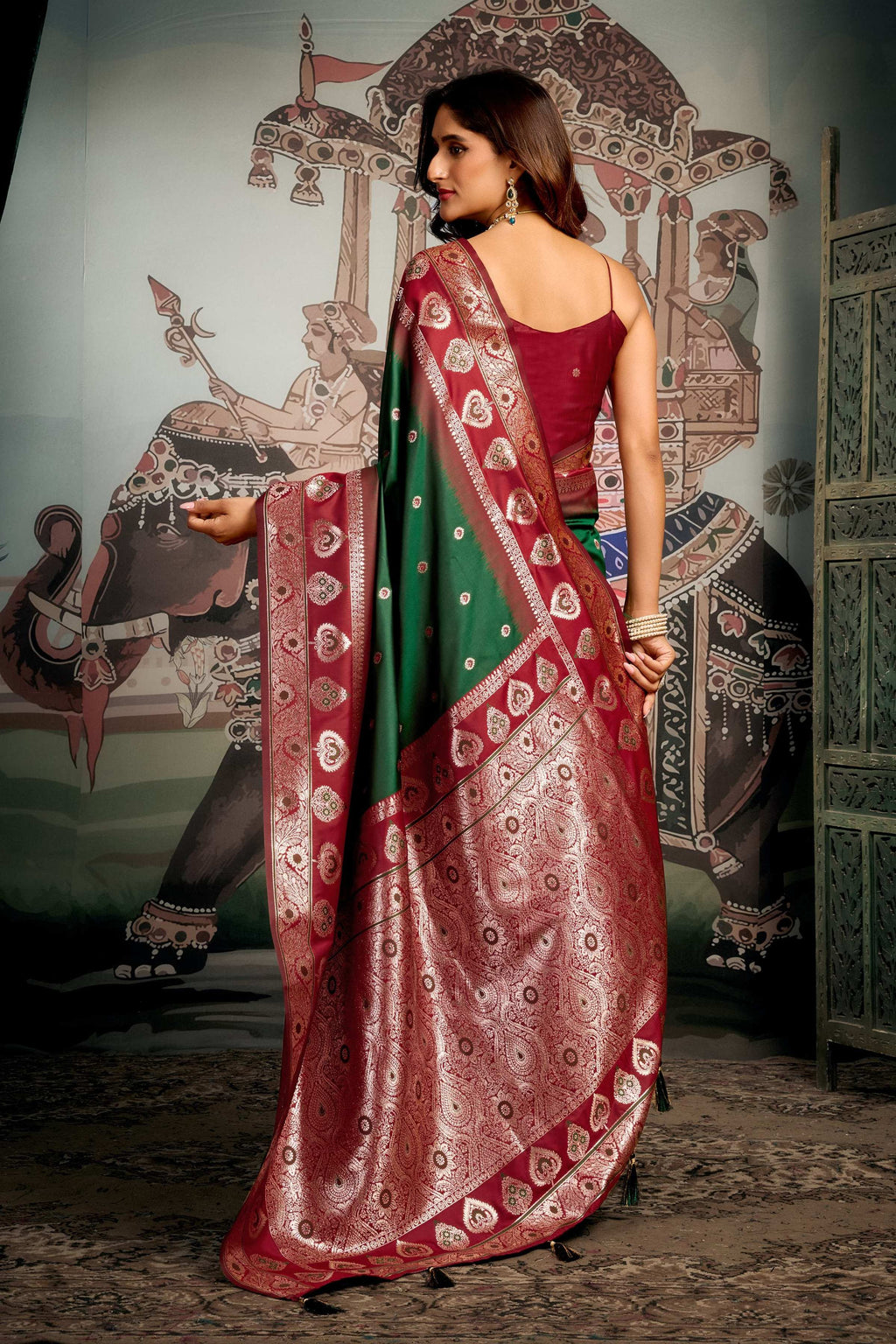 Women's Bottle Green Soft Silk Zari Woven Saree with Blouse