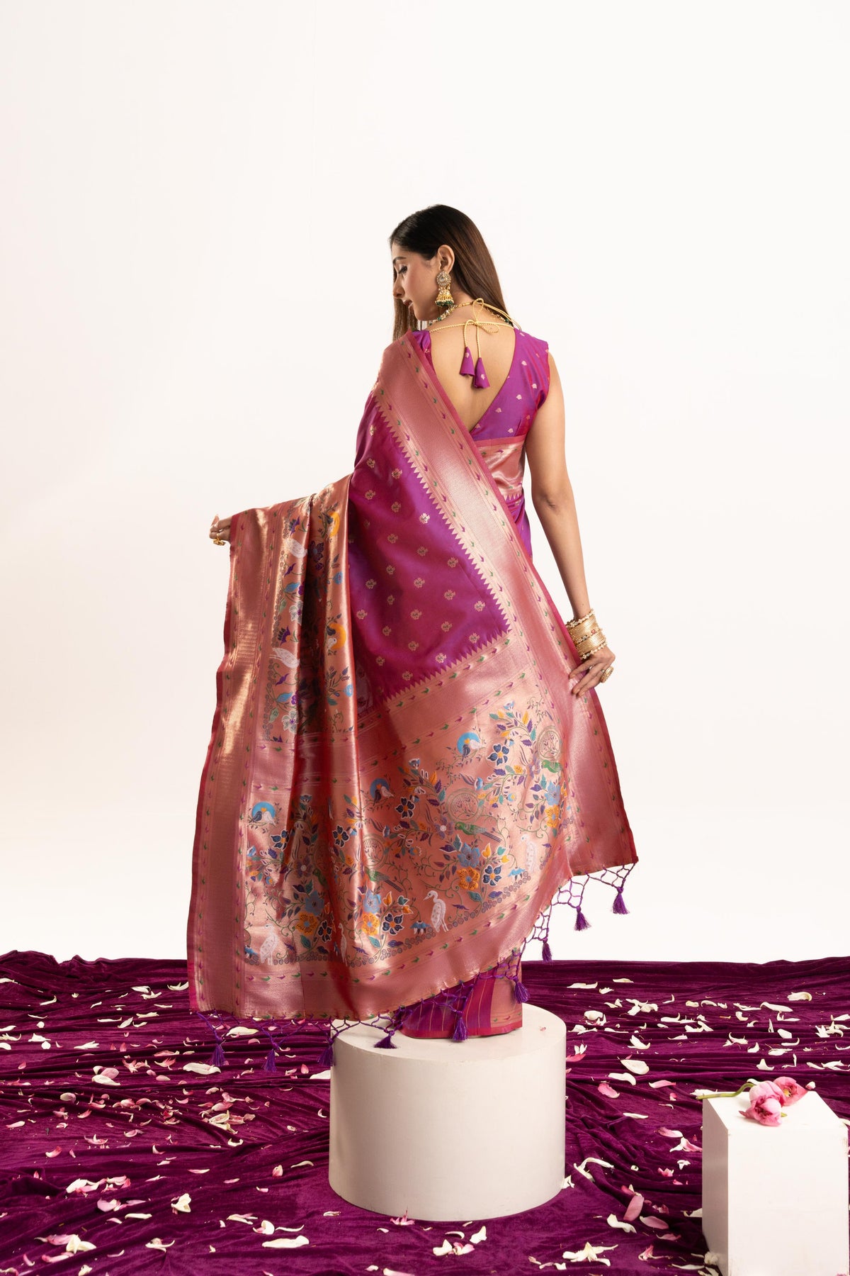 Women's Magenta Soft Banarasi Silk Saree with Zari Woven Detail