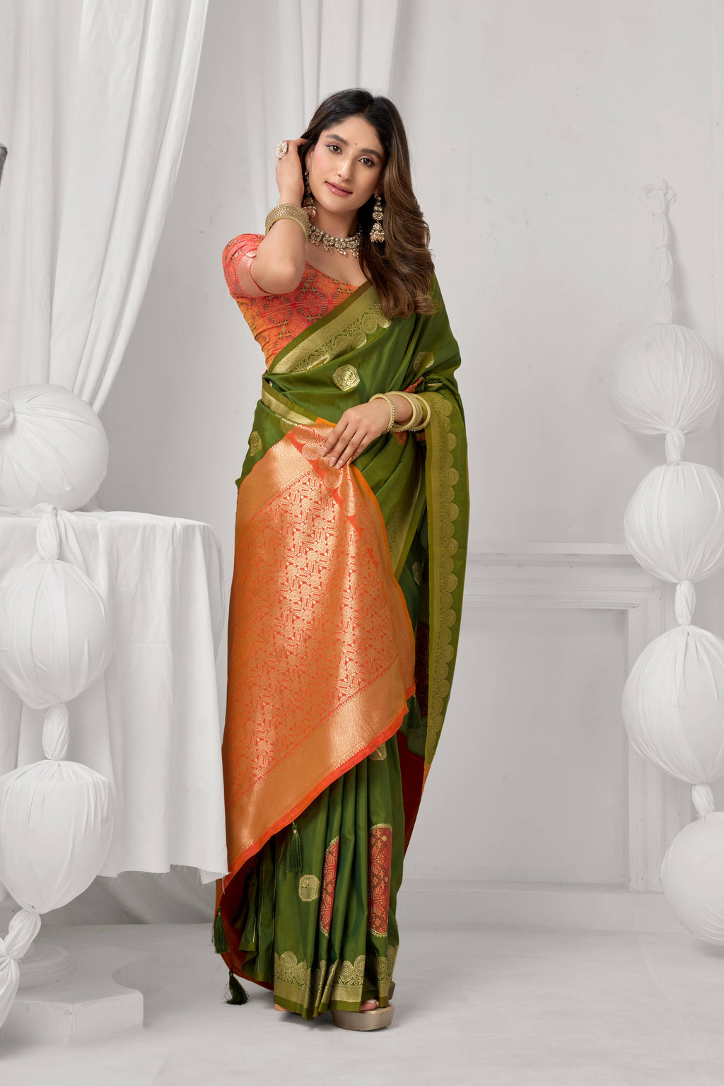 Green Soft Silk Zari Woven Saree for Festive Occasions