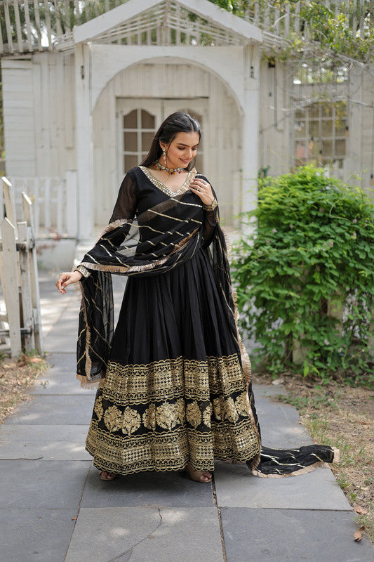 Women's Black Faux Blooming Sequins Anarkali Dress
