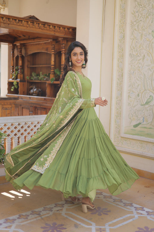 Women's Green Faux Georgette Embroidered Anarkali Dress
