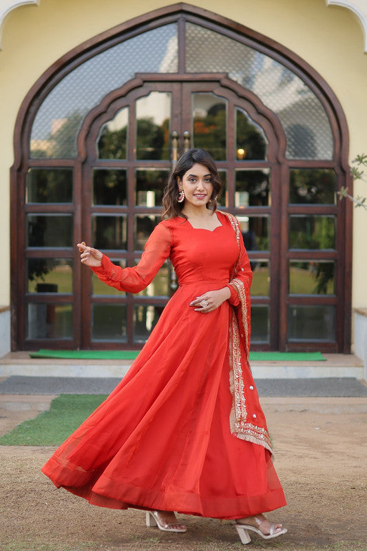 Gajri Russian Silk Kali Work Partywear Anarkali Dress