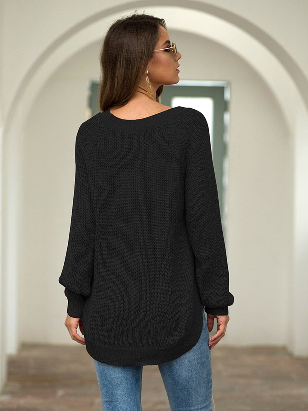 Women's Rust Rounded Hem Long Sleeve Chunky Knit Sweater - Image 28