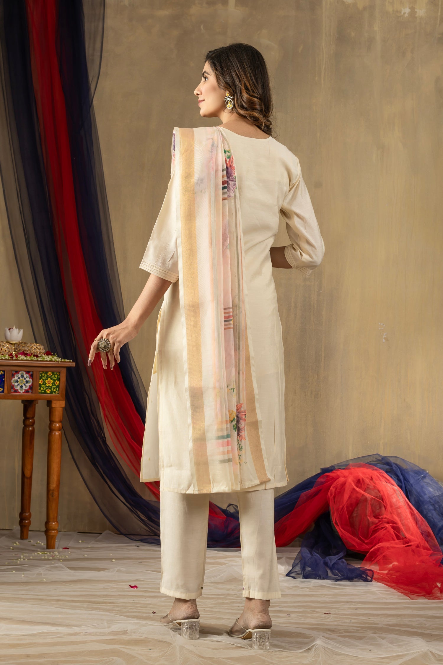 Lorenvalley Fashion Offwhite Shimmer Gold Silk Multi Embroidery Thread With Hand Work Kurta Pant Dupatta