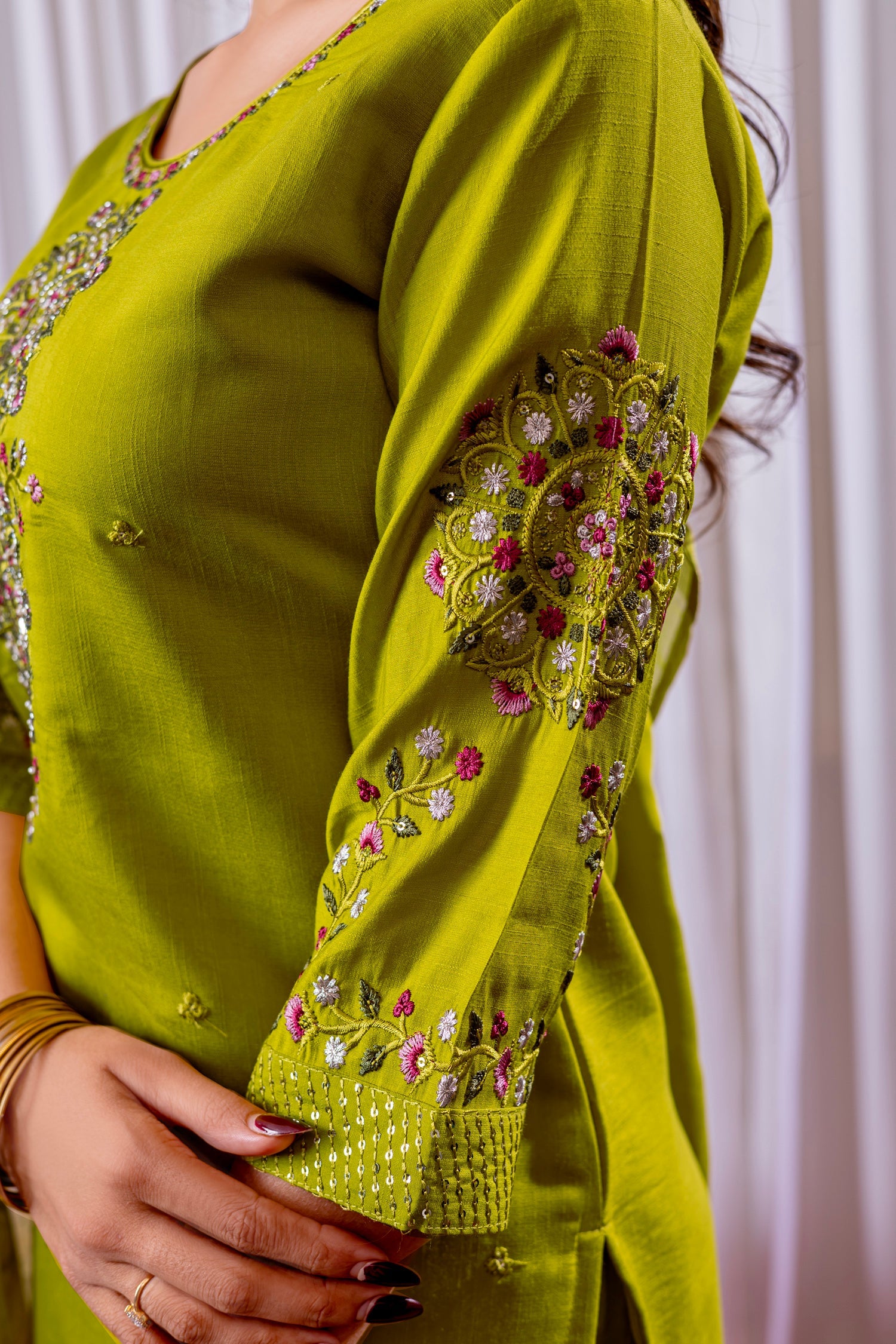 Parrot Green Viscose Silk Embroidered Kurta Pant & Dupatta Set