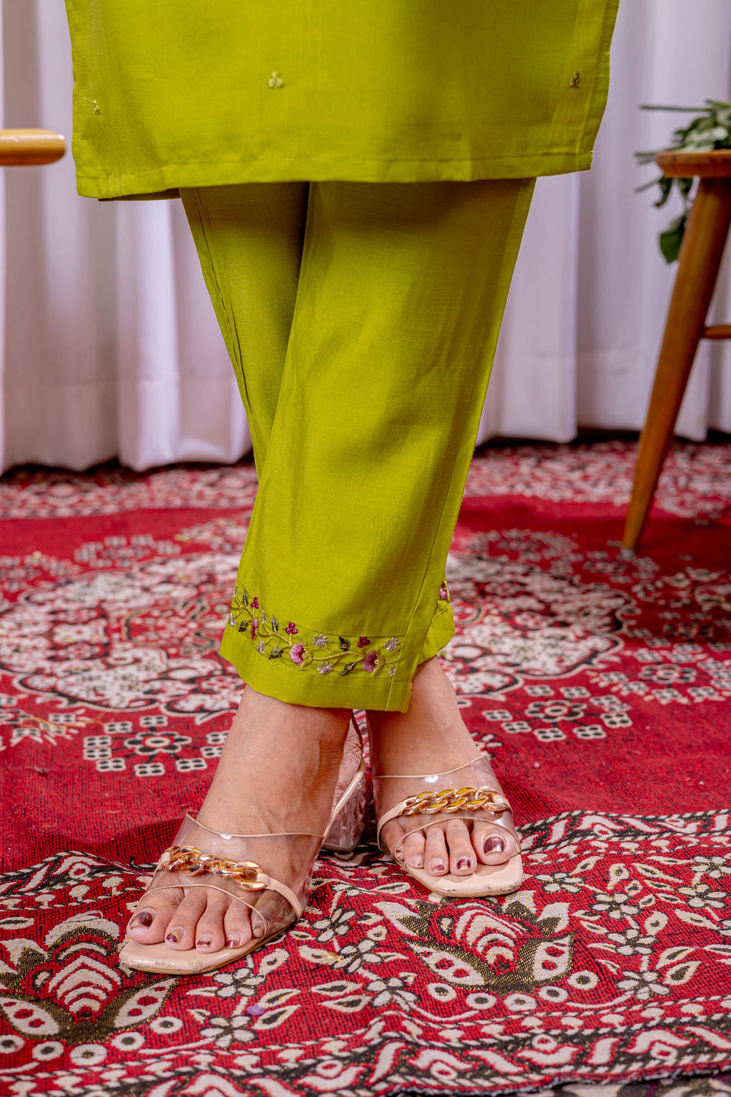 Parrot Green Viscose Silk Embroidered Kurta Pant & Dupatta Set