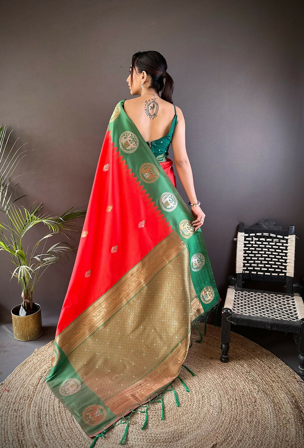 Green Butti Banarasi Silk Saree with Unstitched Blouse