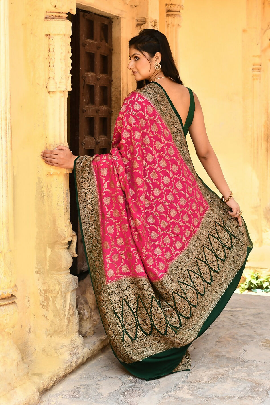 Pink Crepe Chiffon Pure Handloom Banarasi Silk Saree