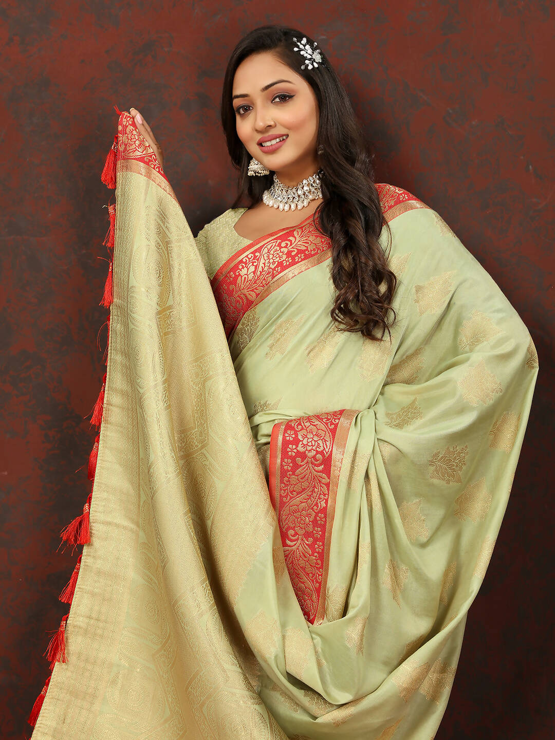 Seagreen Cotton Saree with Zari Weaving Design and Silk Blouse